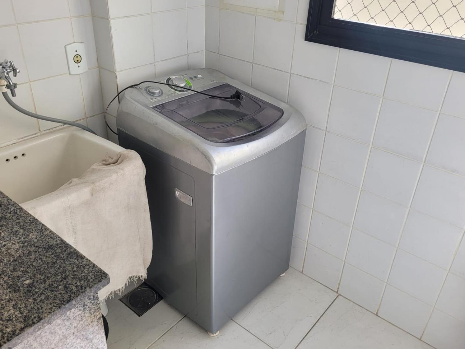 apartamento em edifício de frente para o mar na praia do morro Guarapari view 4