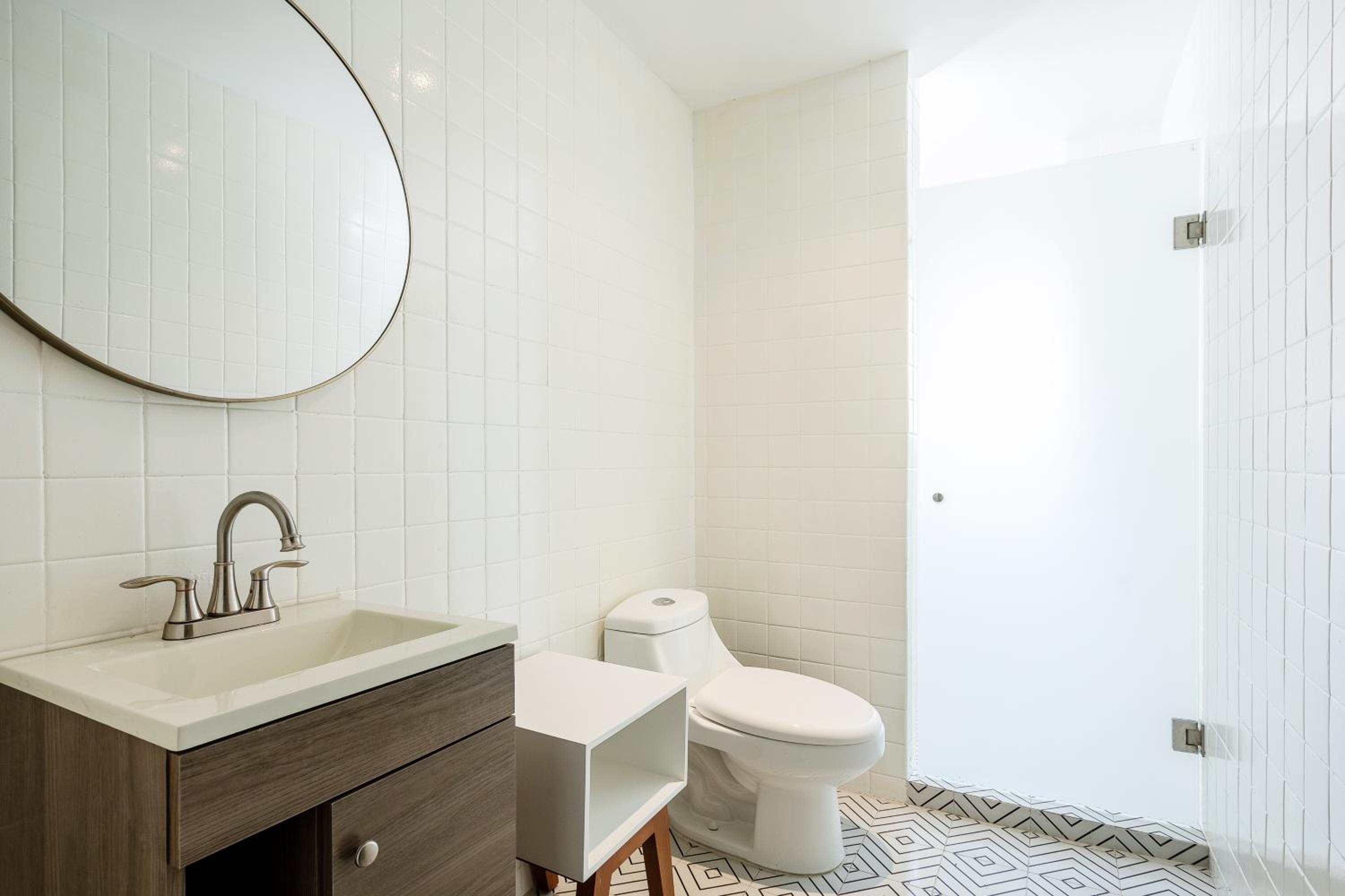 Modern Flat by Parque Lincoln Balcony Pet Friendly photo 2