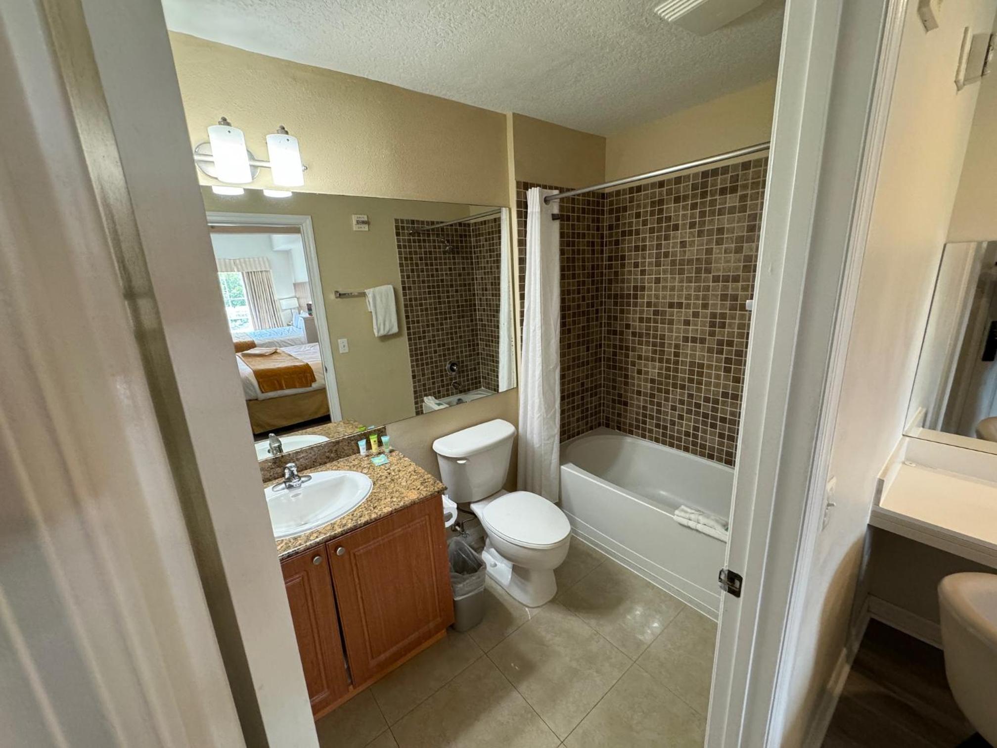 Double King Bed Suite, 5 Min from Universal, I-Drive & Outlets