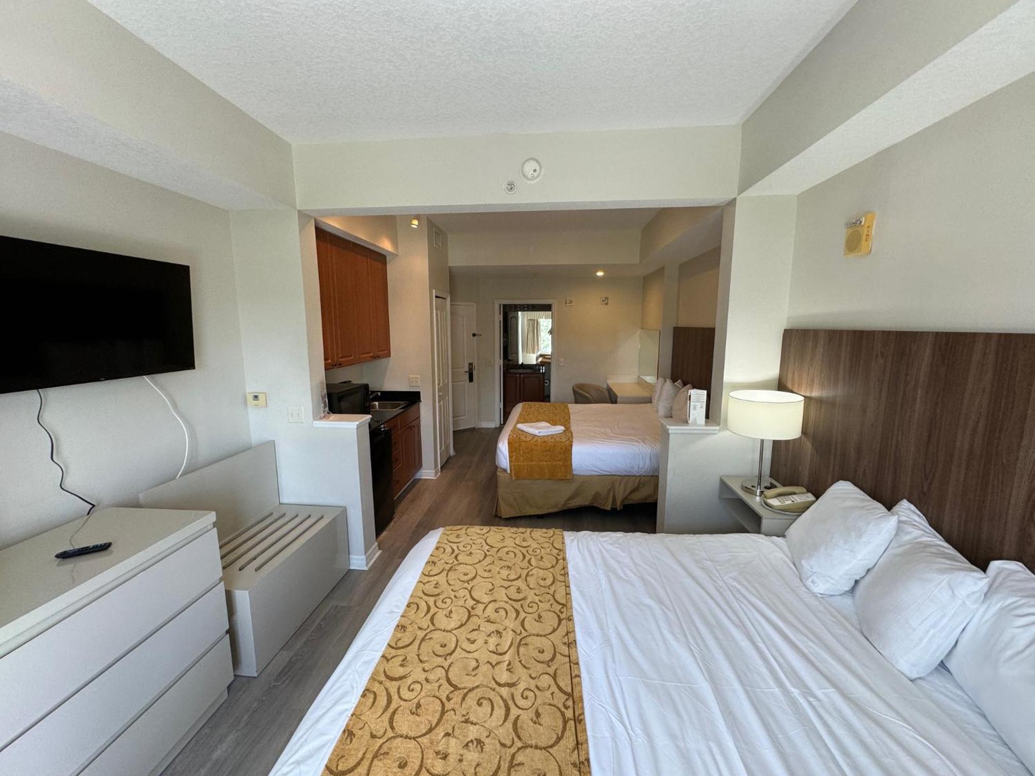 Double King Bed Suite, 5 Min from Universal, I-Drive & Outlets