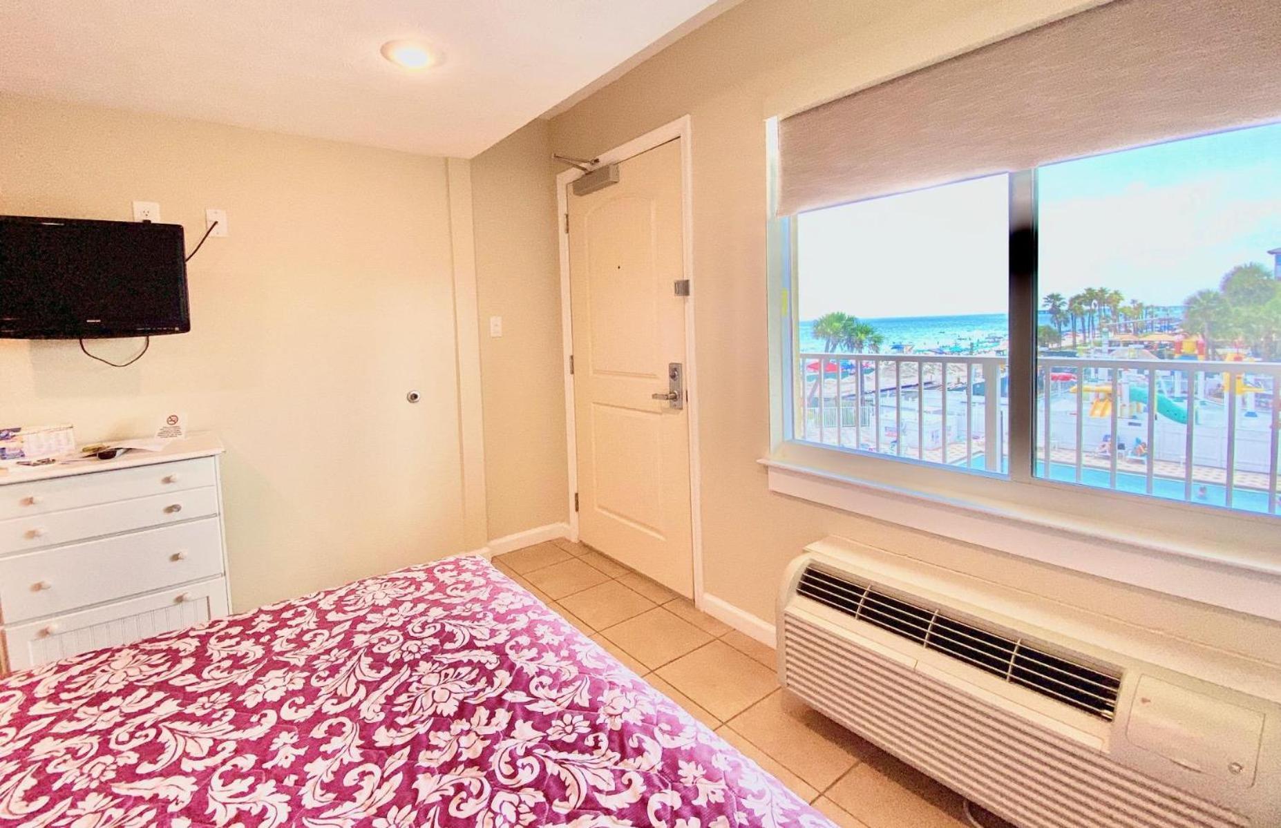 Casa Blanca Resort Studio Loft view 3