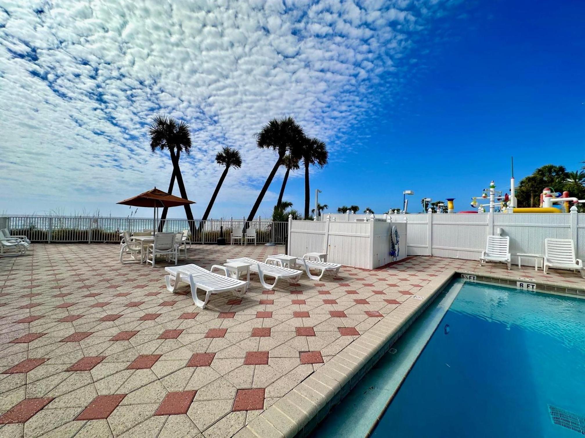 Casa Blanca Resort Gulf Front 211 view 4