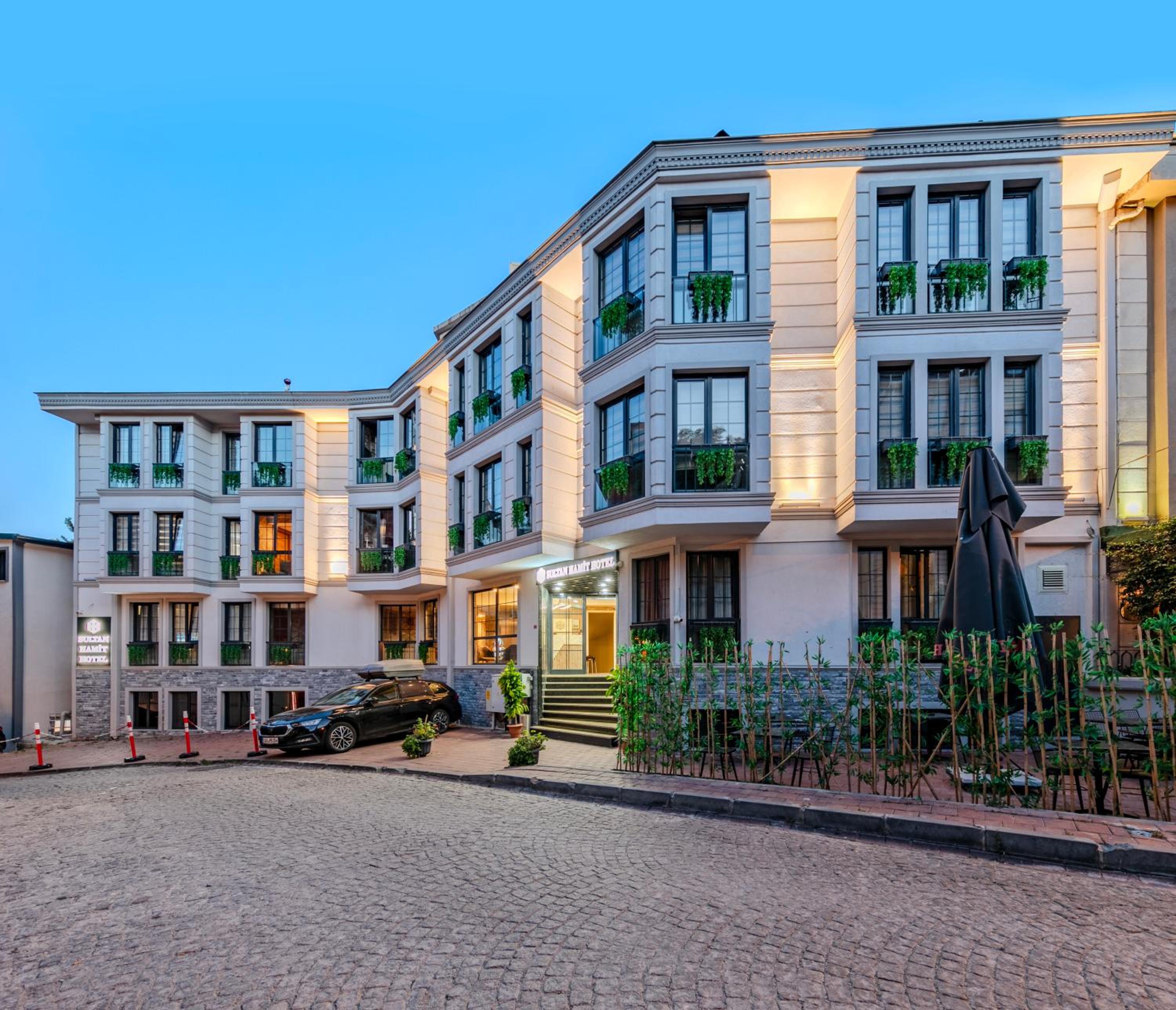 Hotel Sultan Hamit Hotel - Image 1