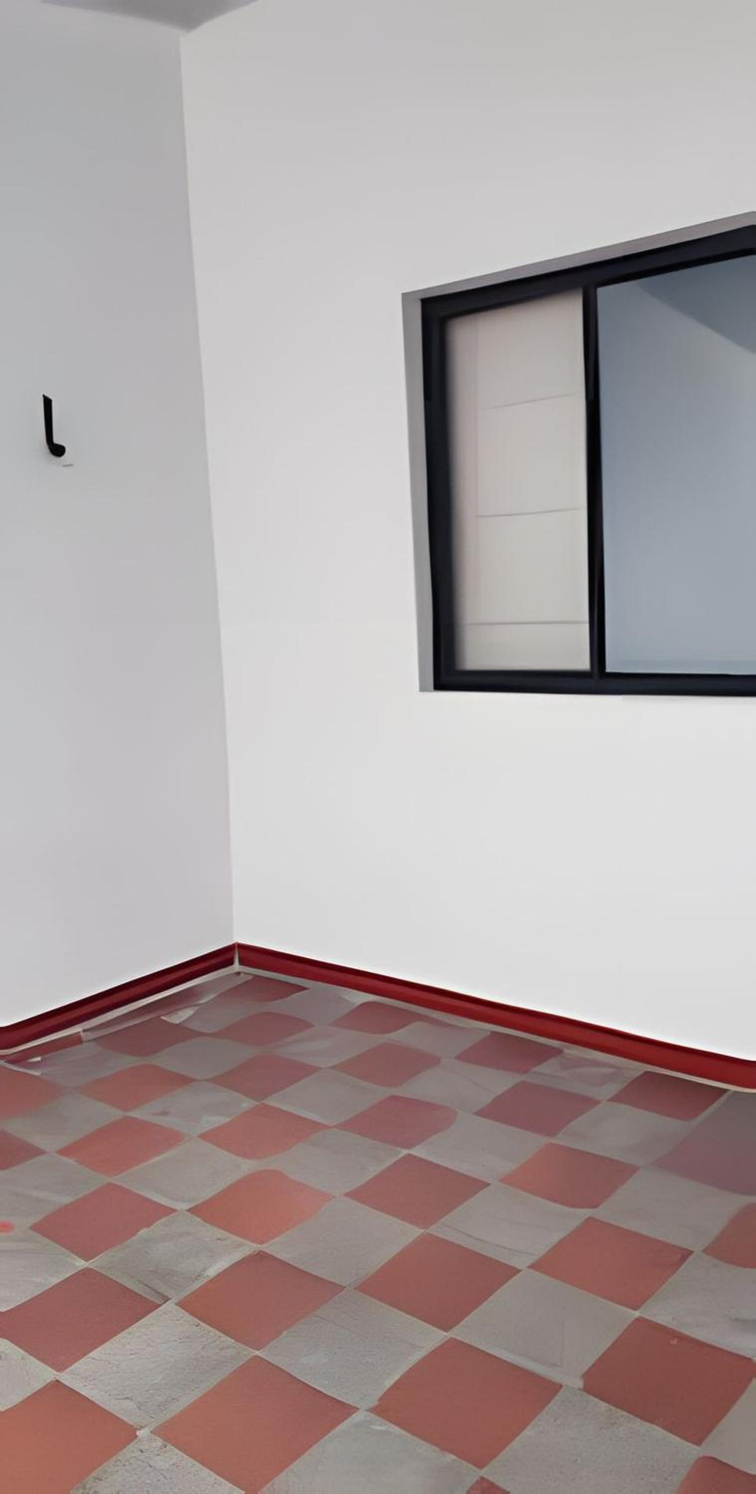 GURUS FR | Casa Familiar con Parqueadero