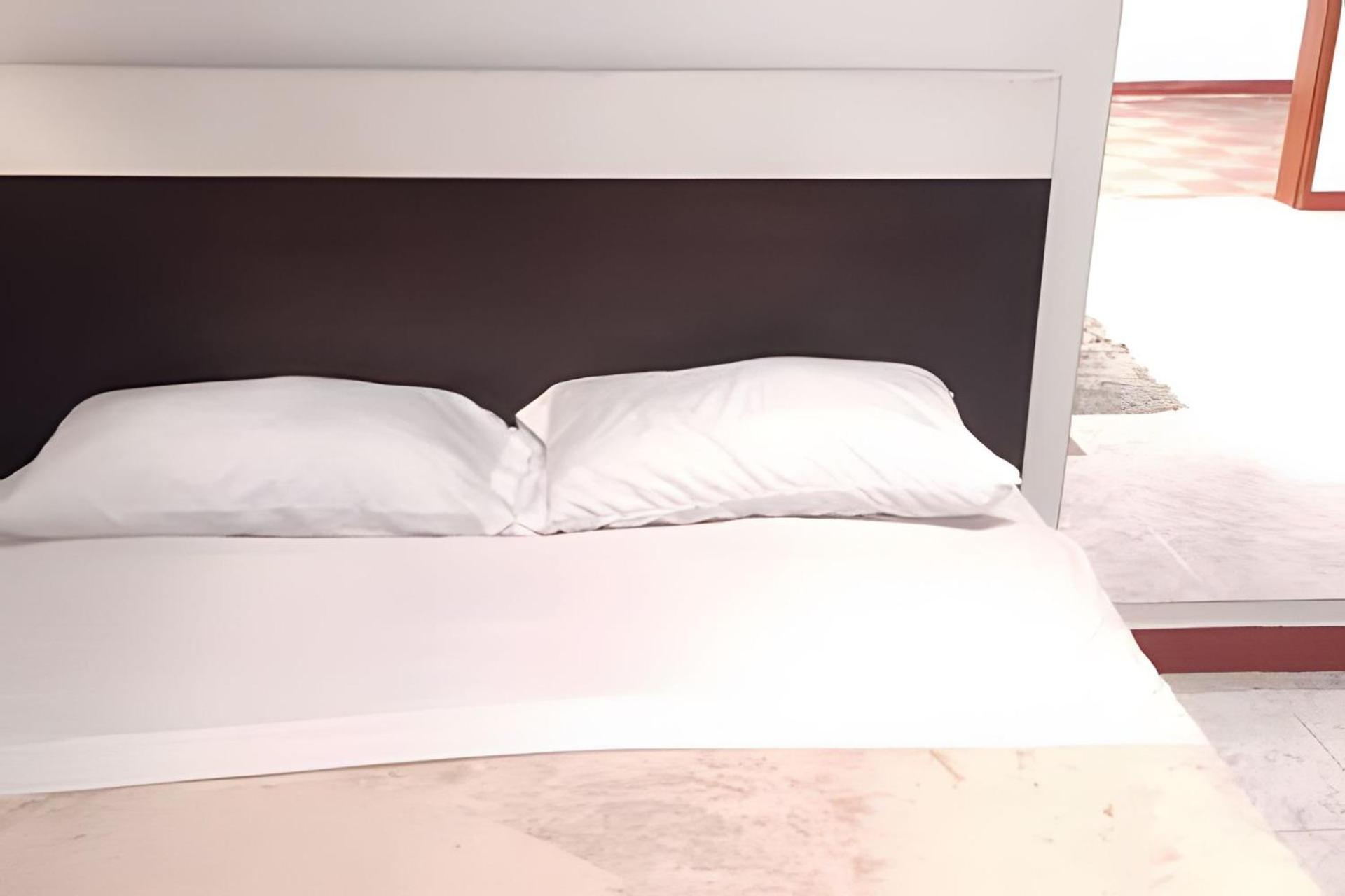 GURUS FR | Casa Familiar con Parqueadero