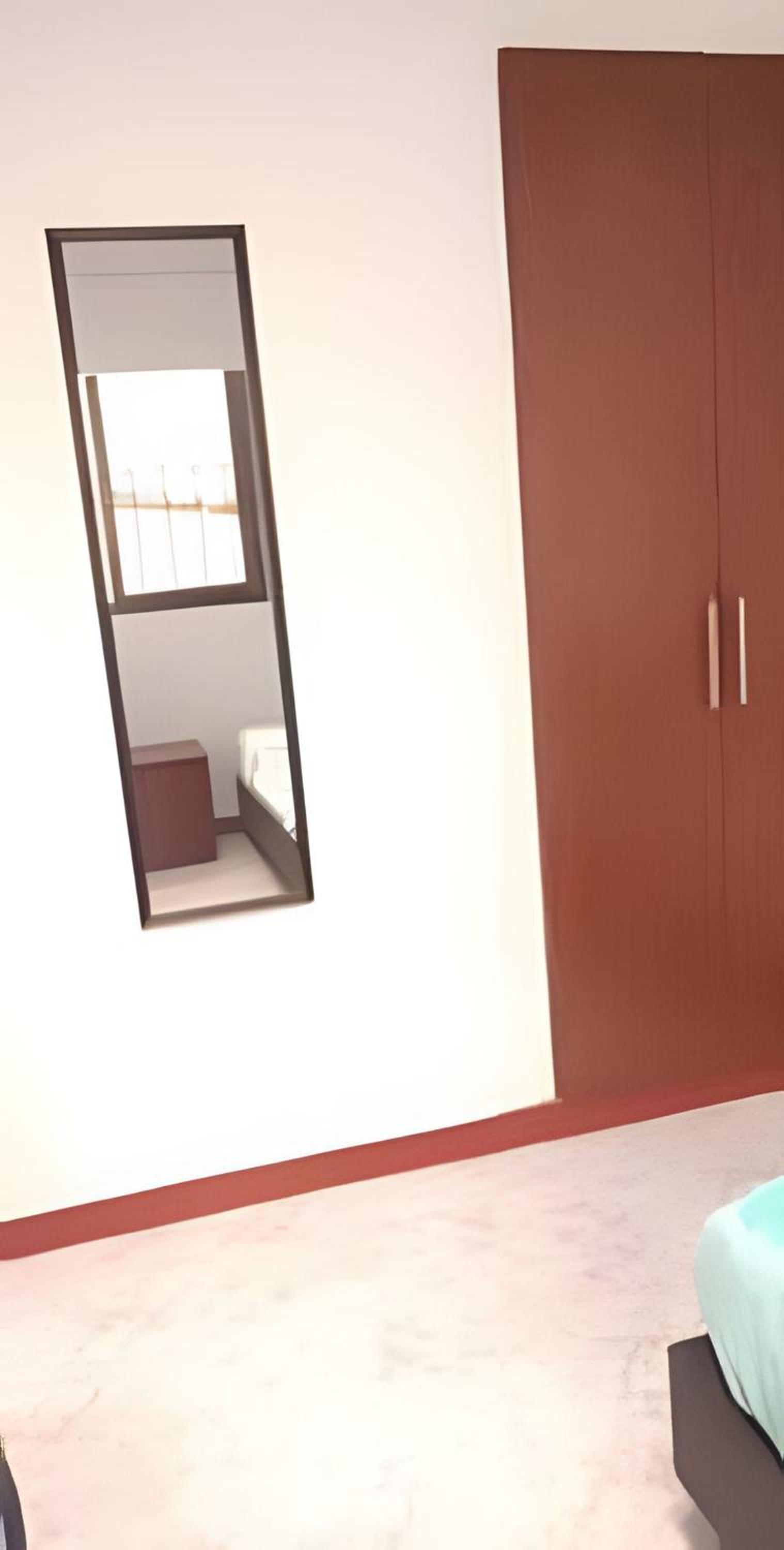 GURUS FR | Casa Familiar con Parqueadero