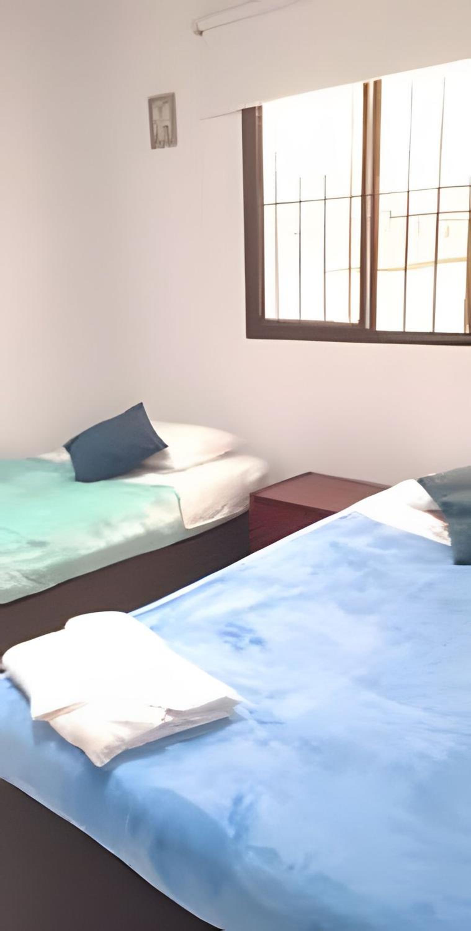 GURUS FR | Casa Familiar con Parqueadero