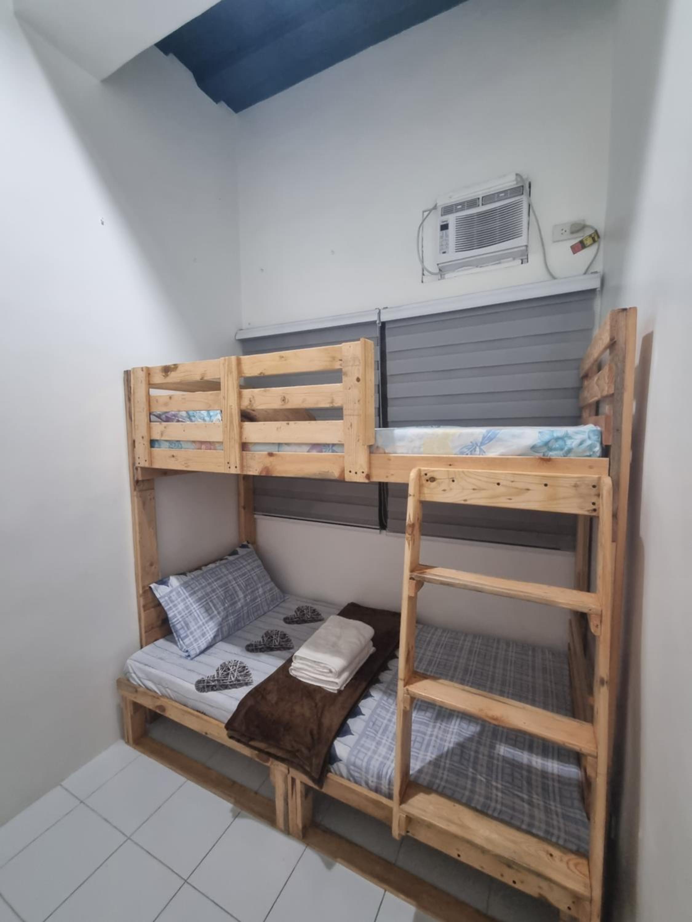 Haven 3BR Apartment with Parking in Cebu City view 5