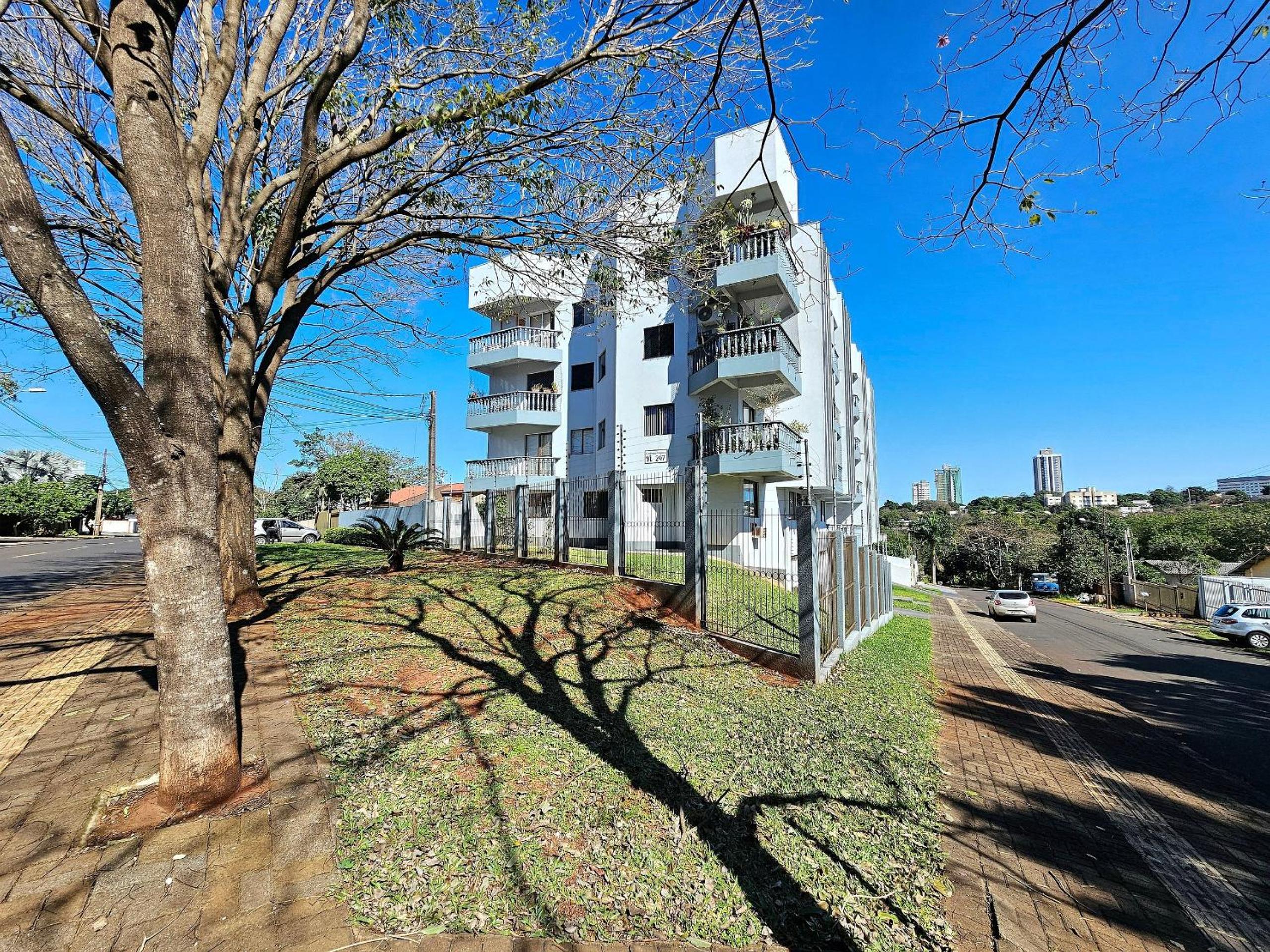 Apt região central para 5 com garagem