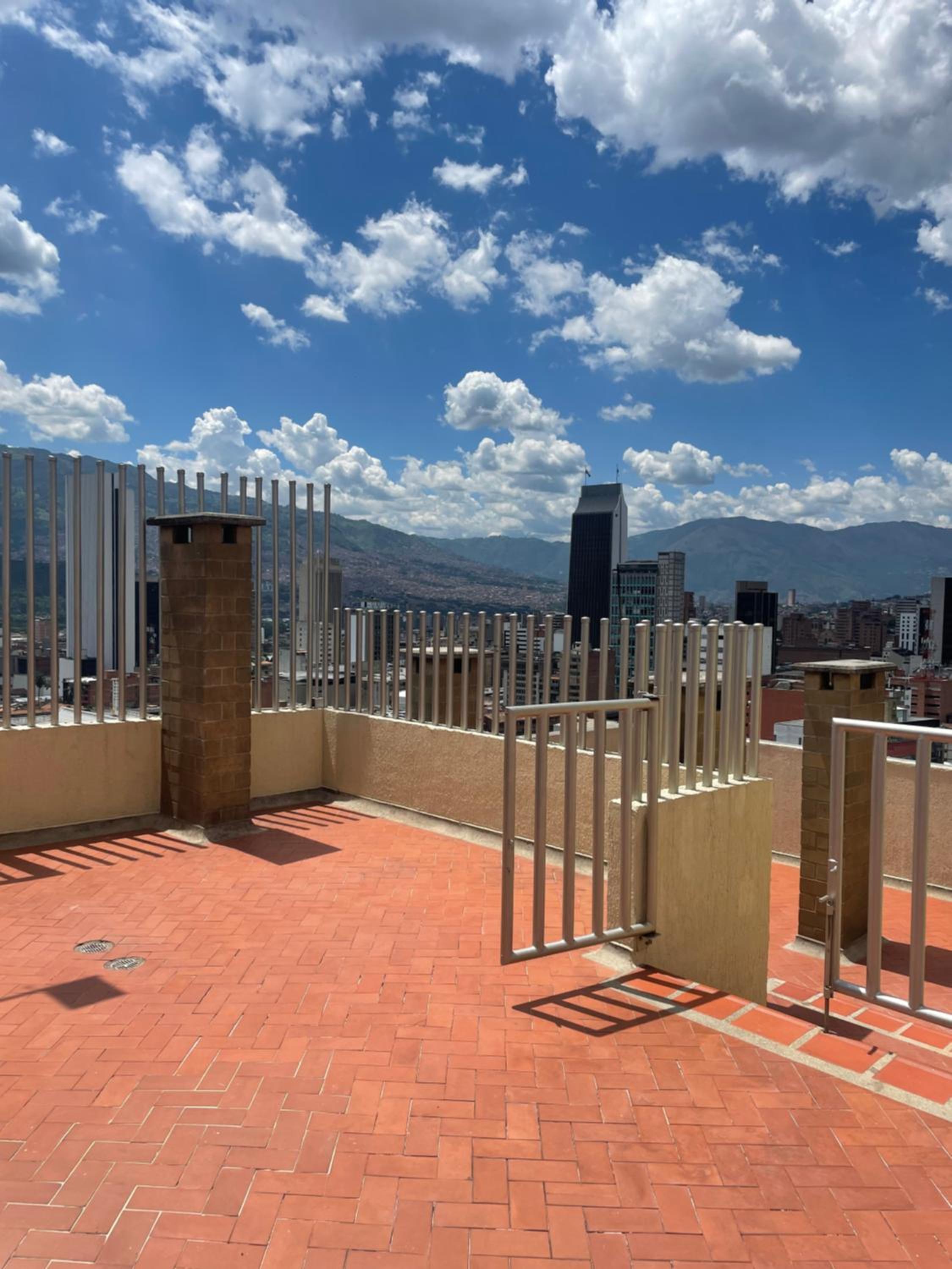 Apartamento amoblado en Medellin! Solo Alquiler mensual!!!