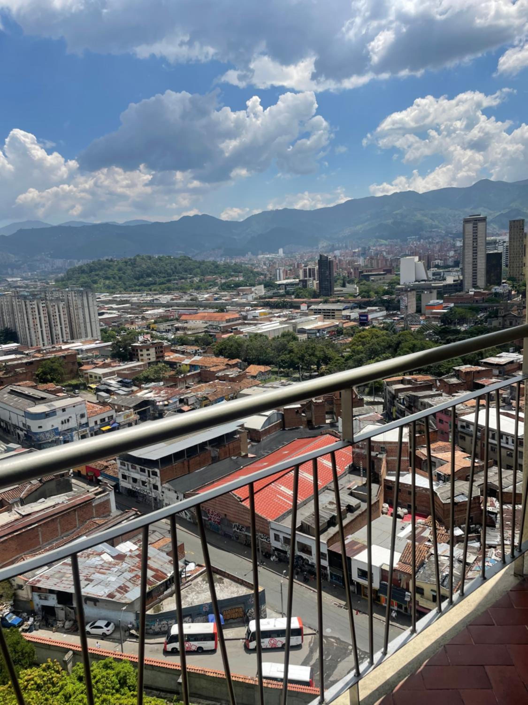 Apartamento amoblado en Medellin! Solo Alquiler mensual!!!