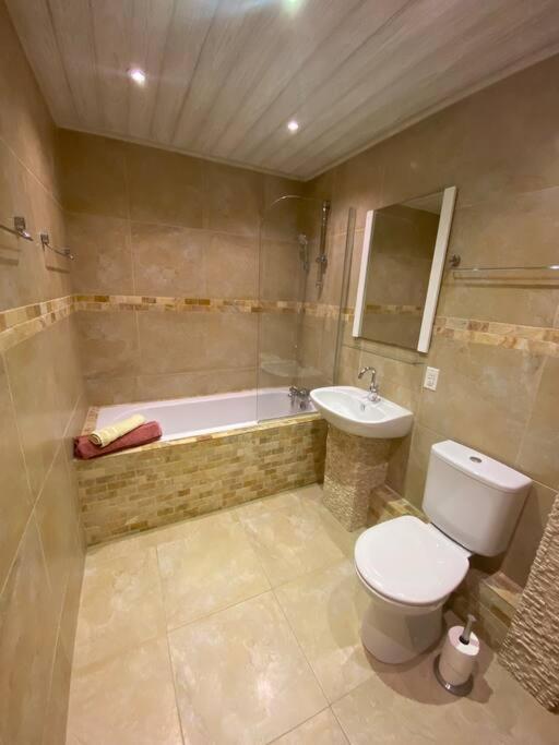 Lantana 43 St James