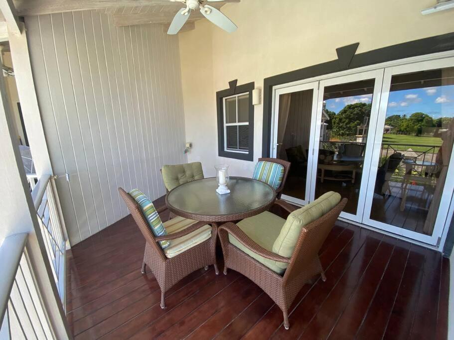 Lantana 43 St James