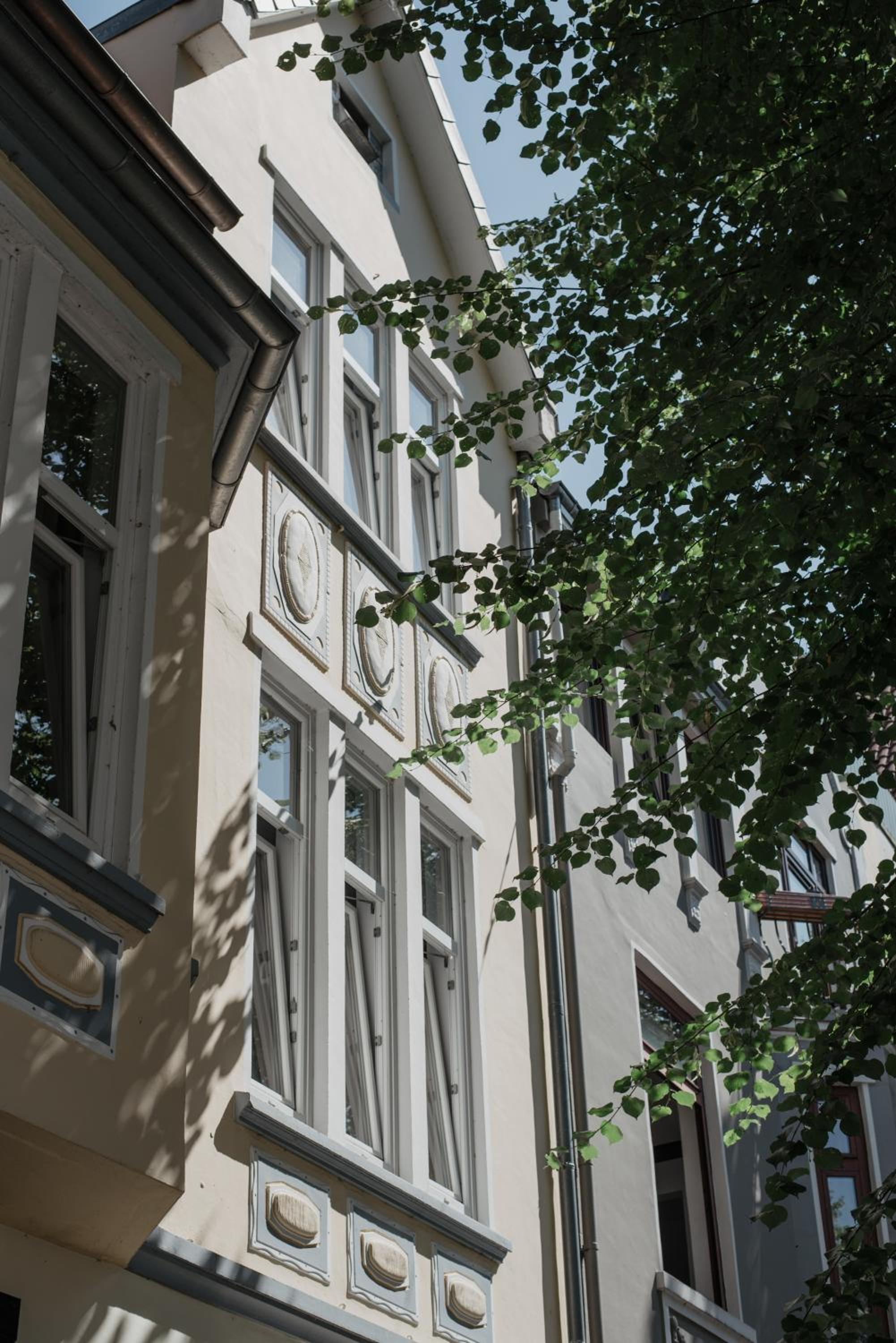 4 Zimmer Altbauparadies für Gruppenreisende und Familien im zentralen Bremer Flüsseviertel