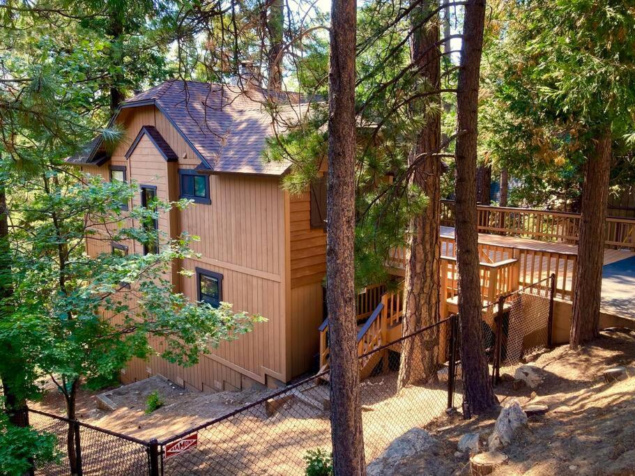 Cozy 3BR Dog-Friendly Cabin- Level 2 EV Chgr view 2