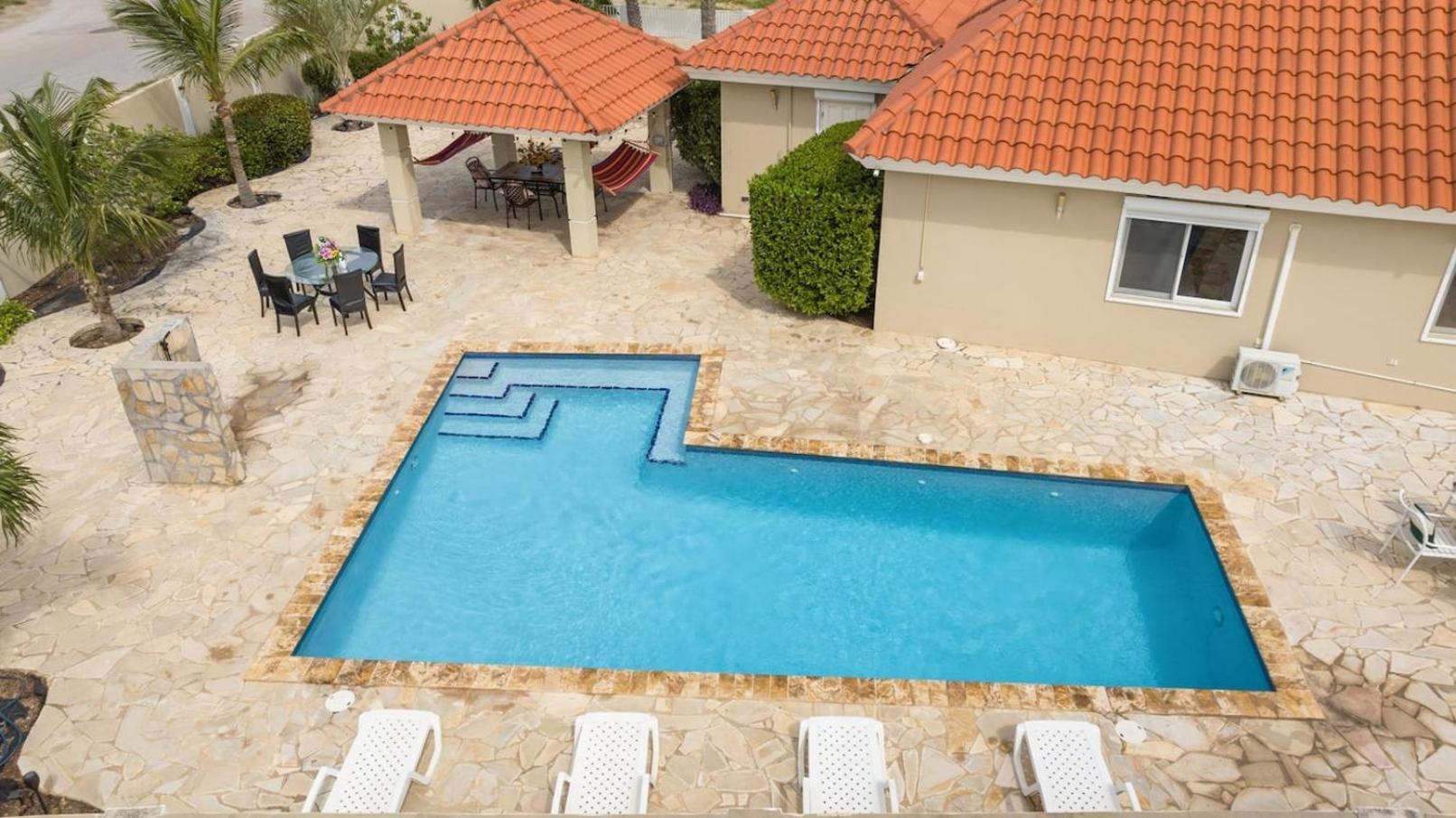 Casa Salty Sea Breeze 4mins To Palm Beach