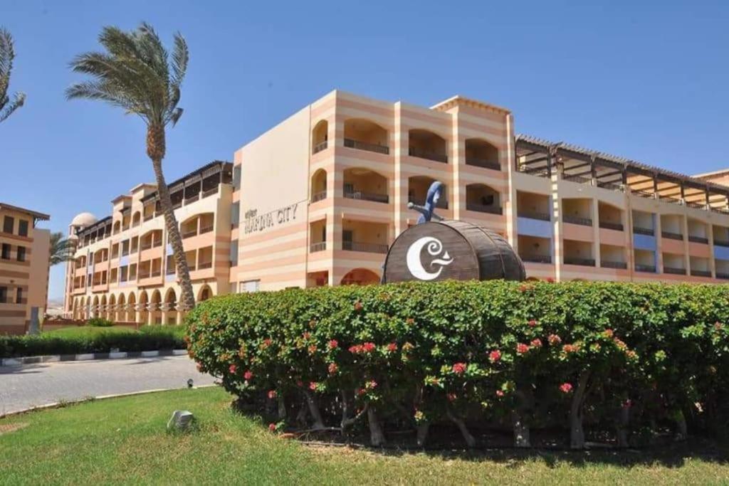 Fully Finished, Luxurious Apartment Port Ghalib, Marina City