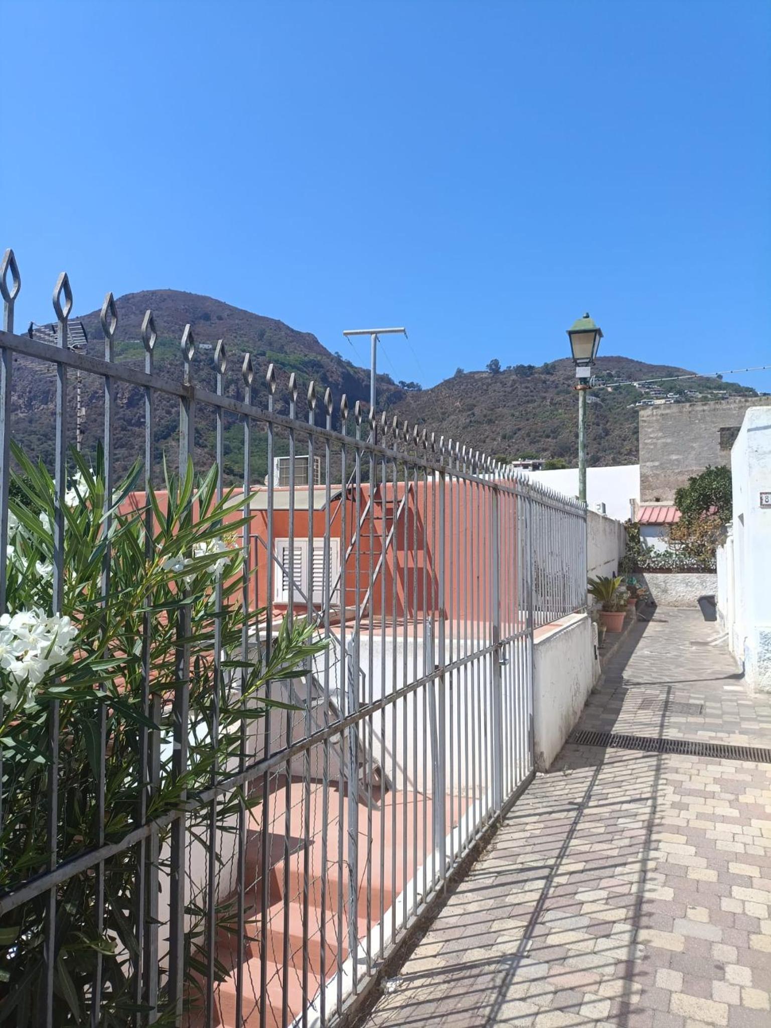 Casa Amena con ampio terrazzo e giardino photo 3