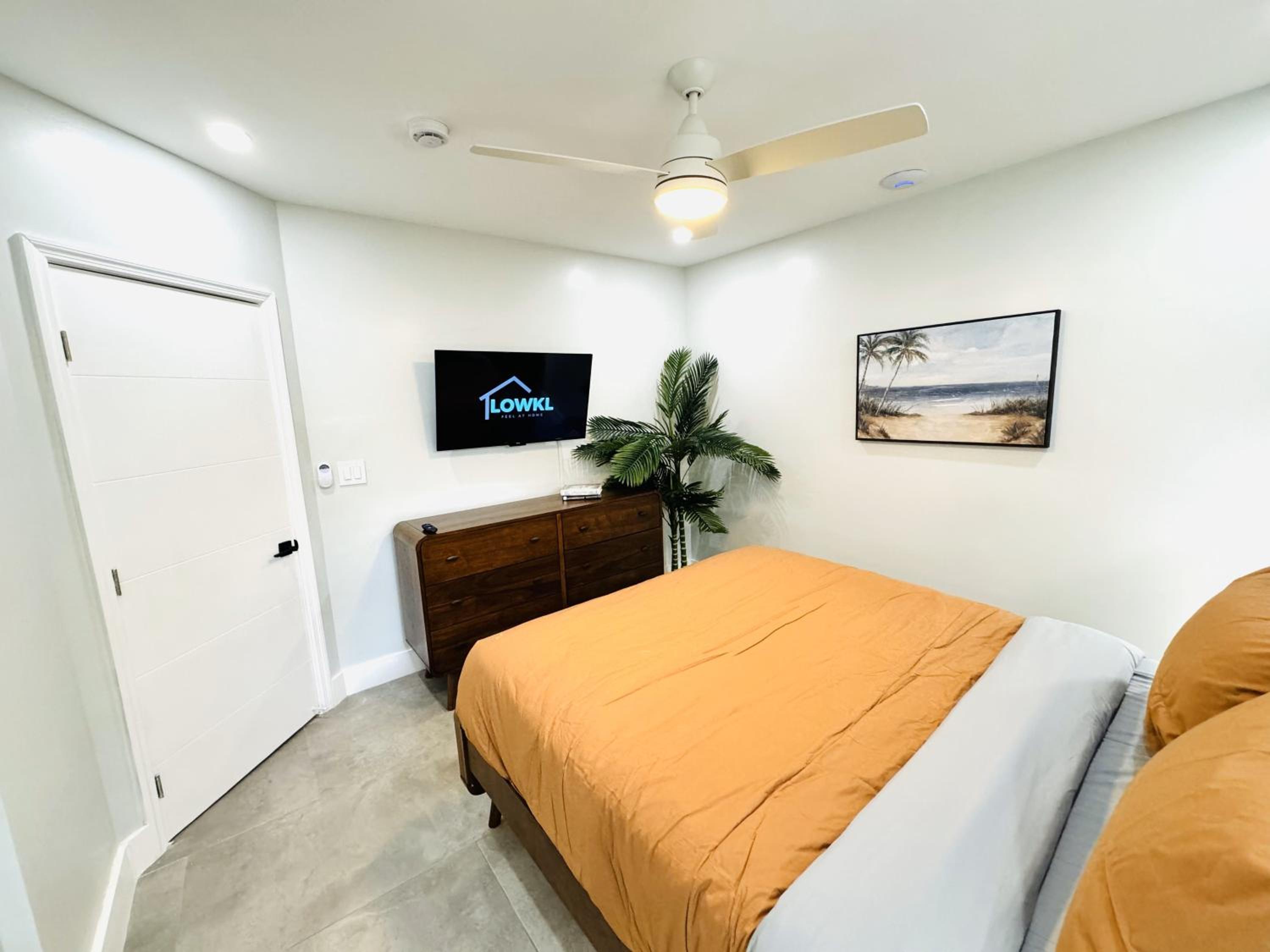Progresso Apartments & Homes by Lowkl