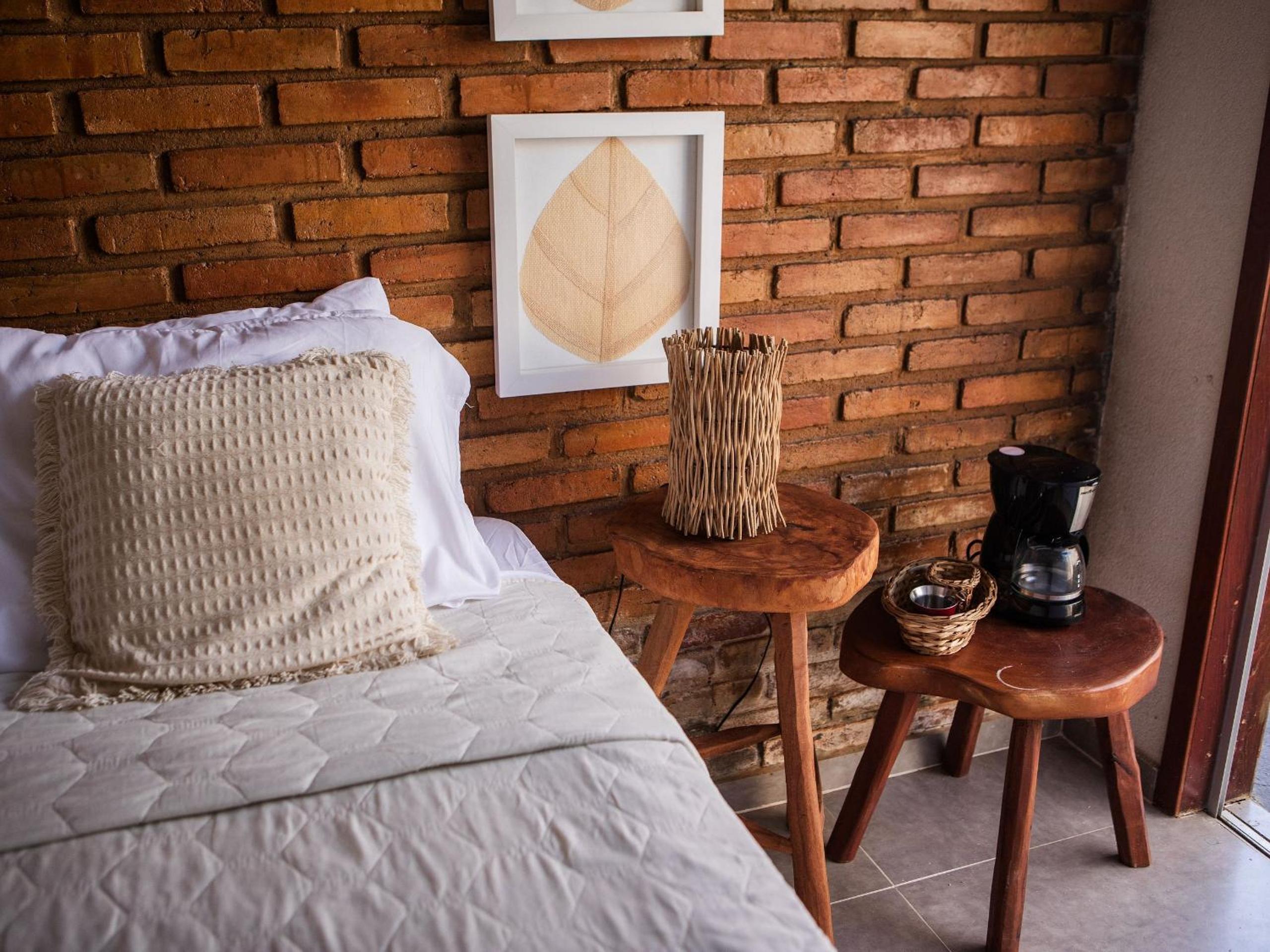 Casa com 5 suítes, sauna, piscina e área gourmet