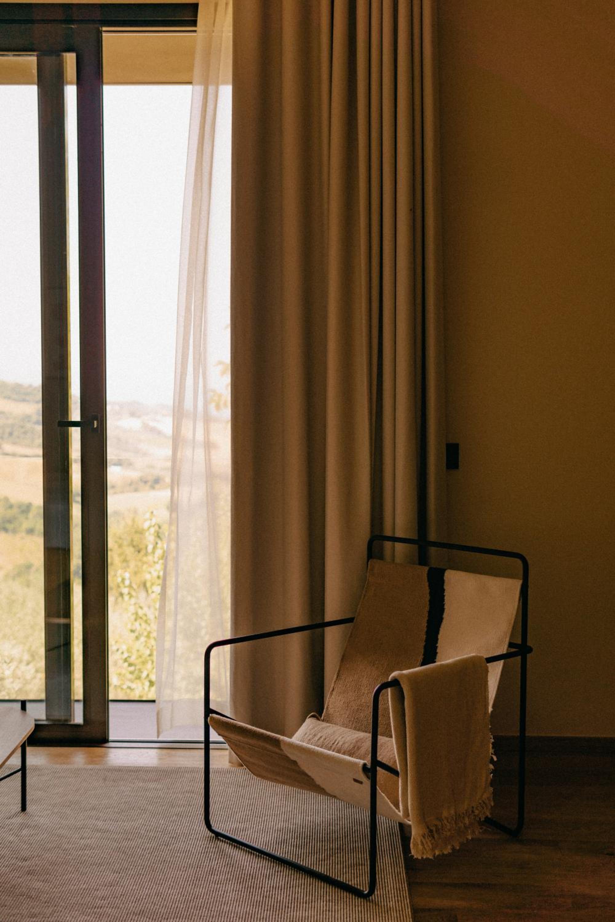 Aethos Hotel Saragano