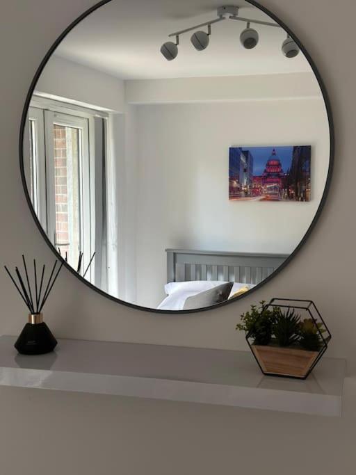 Modern 1-Bed Apartment view 3