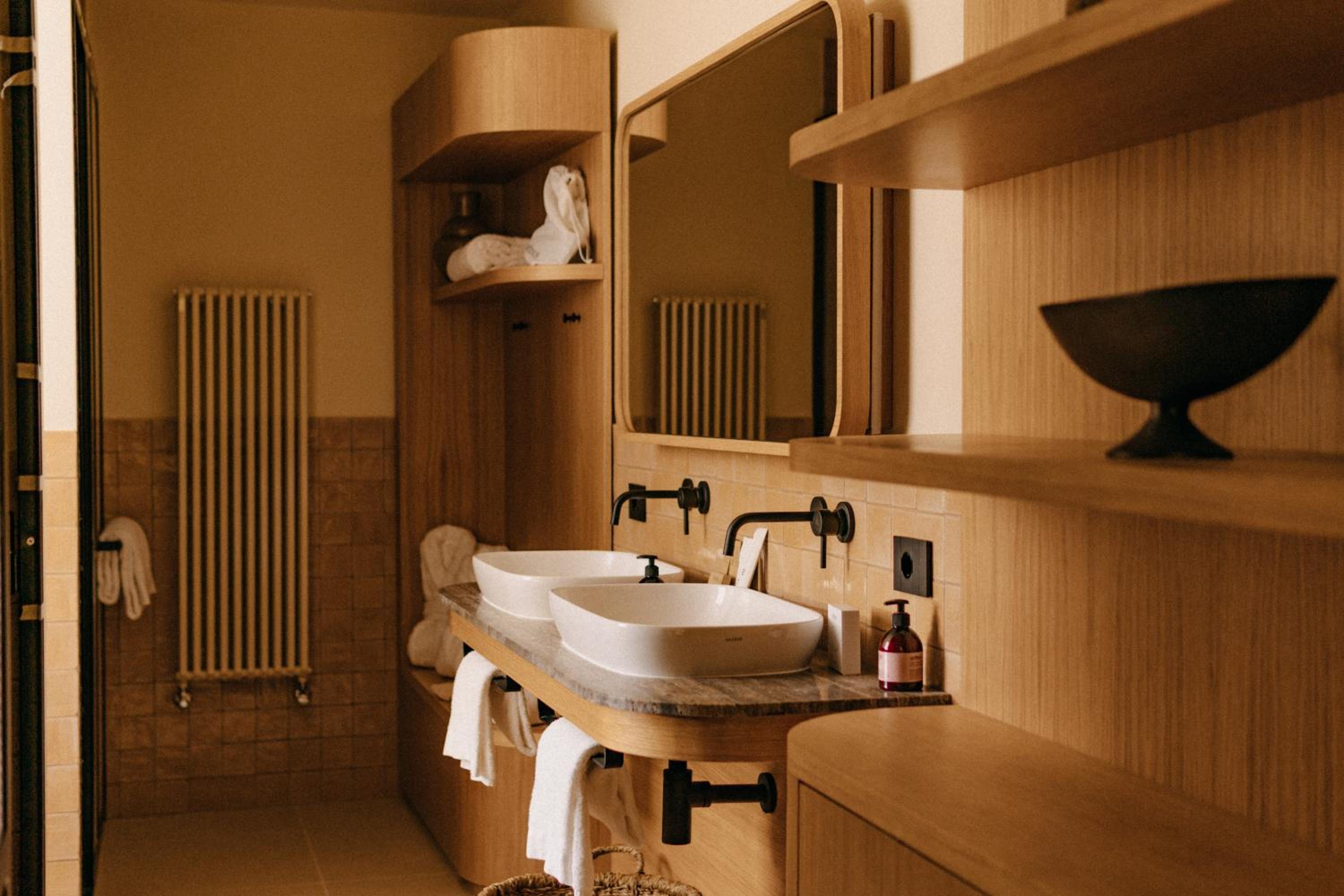 Aethos Hotel Saragano