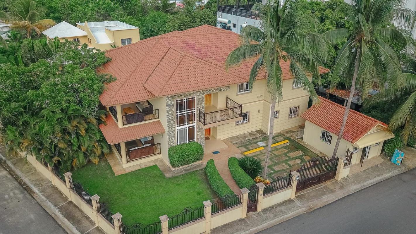 Twin Villa Vacation