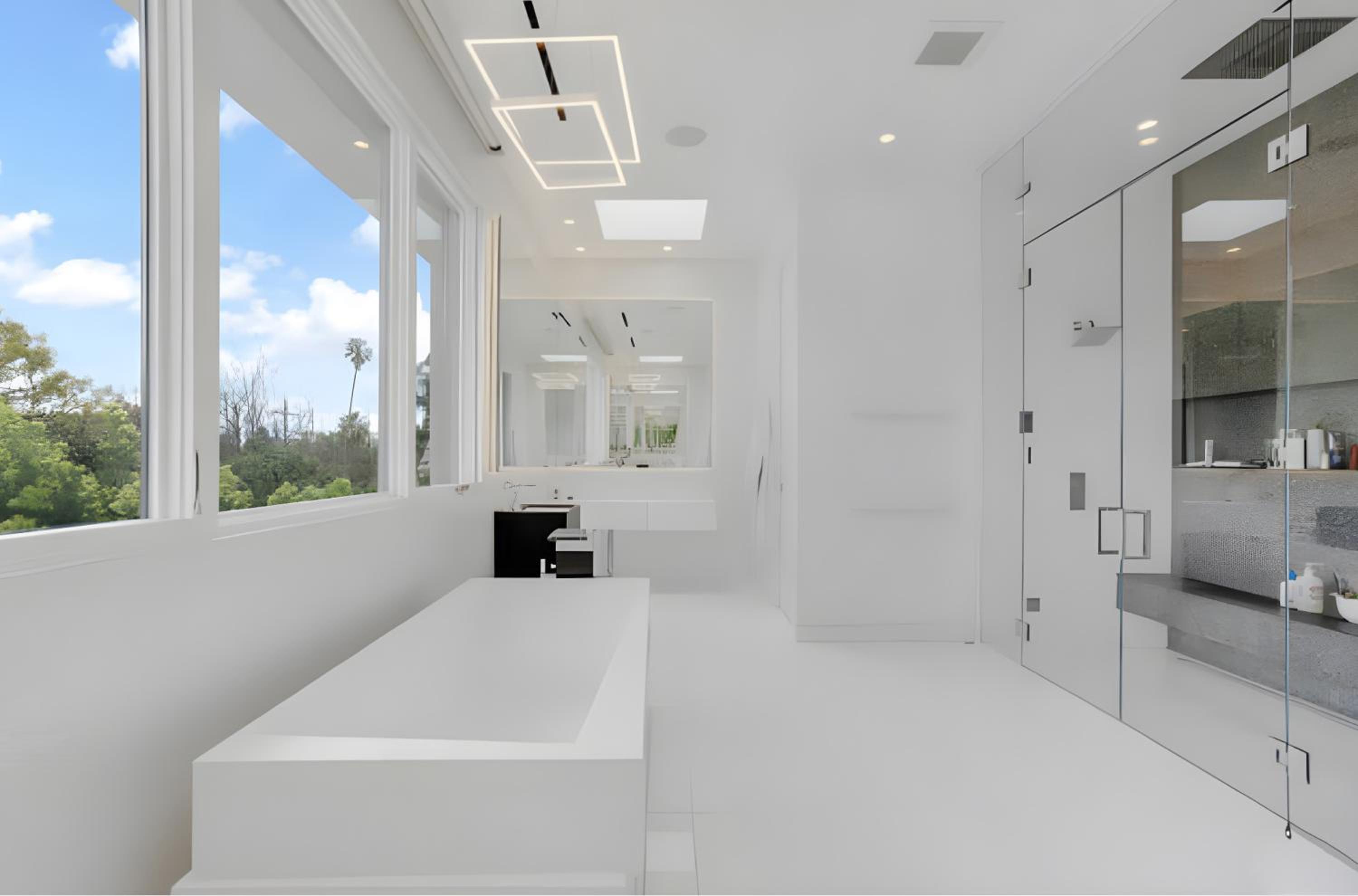 Sleek Grand Villa in Beverly Hills