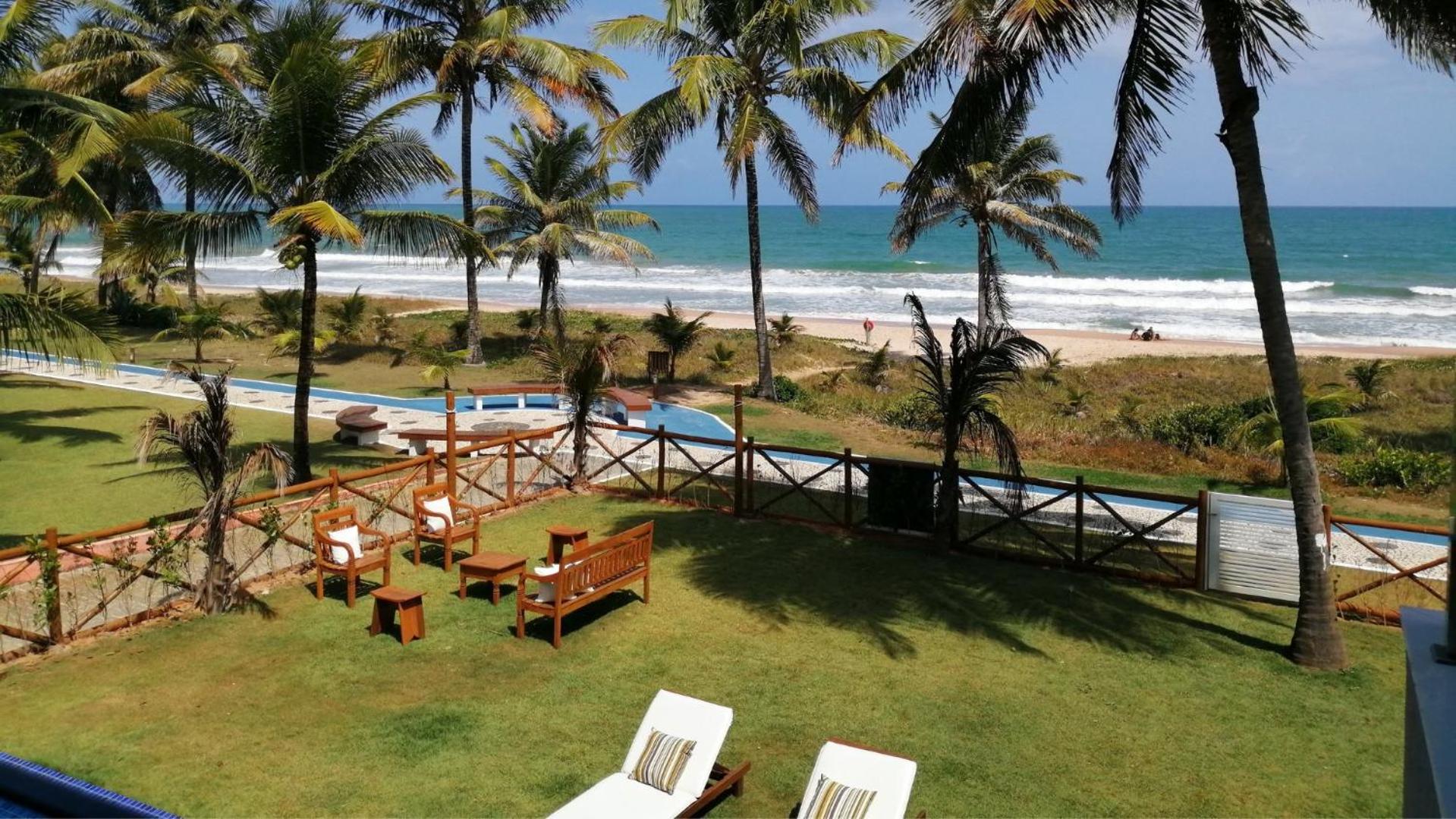 Casa Frente Mar 5 Suítes Guarajuba em Condomínio