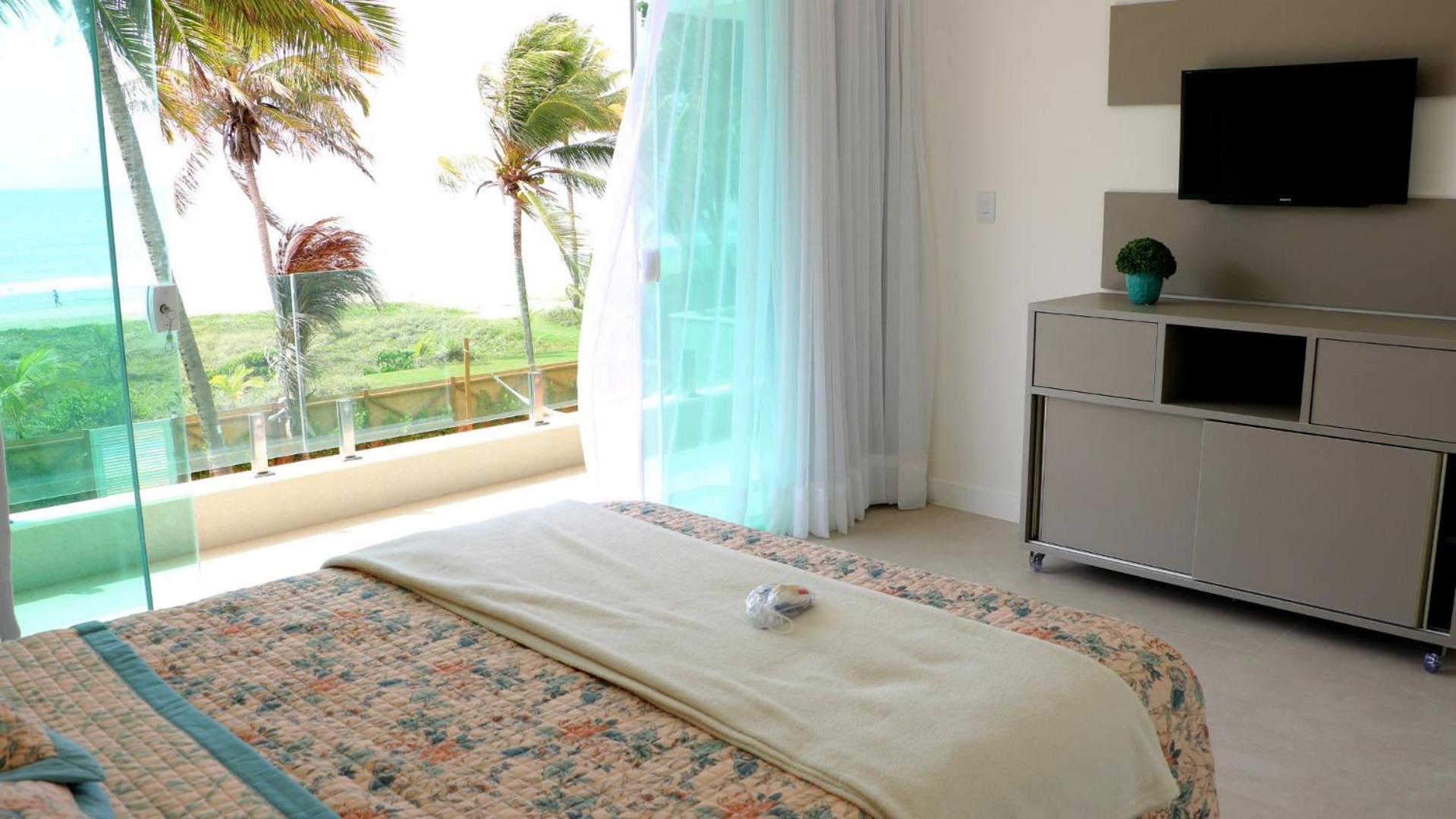 Casa Frente Mar 5 Suítes Guarajuba em Condomínio