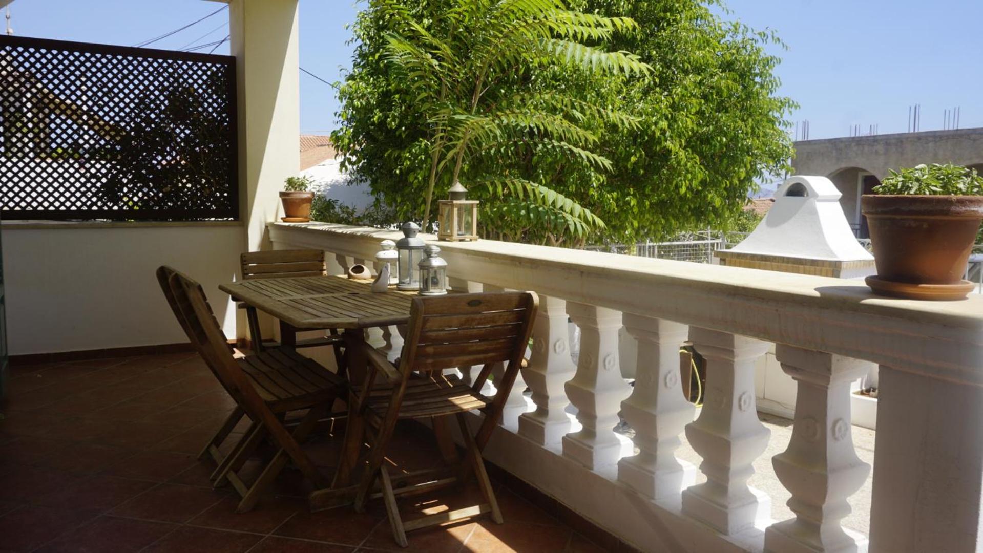 Estiades summer house
