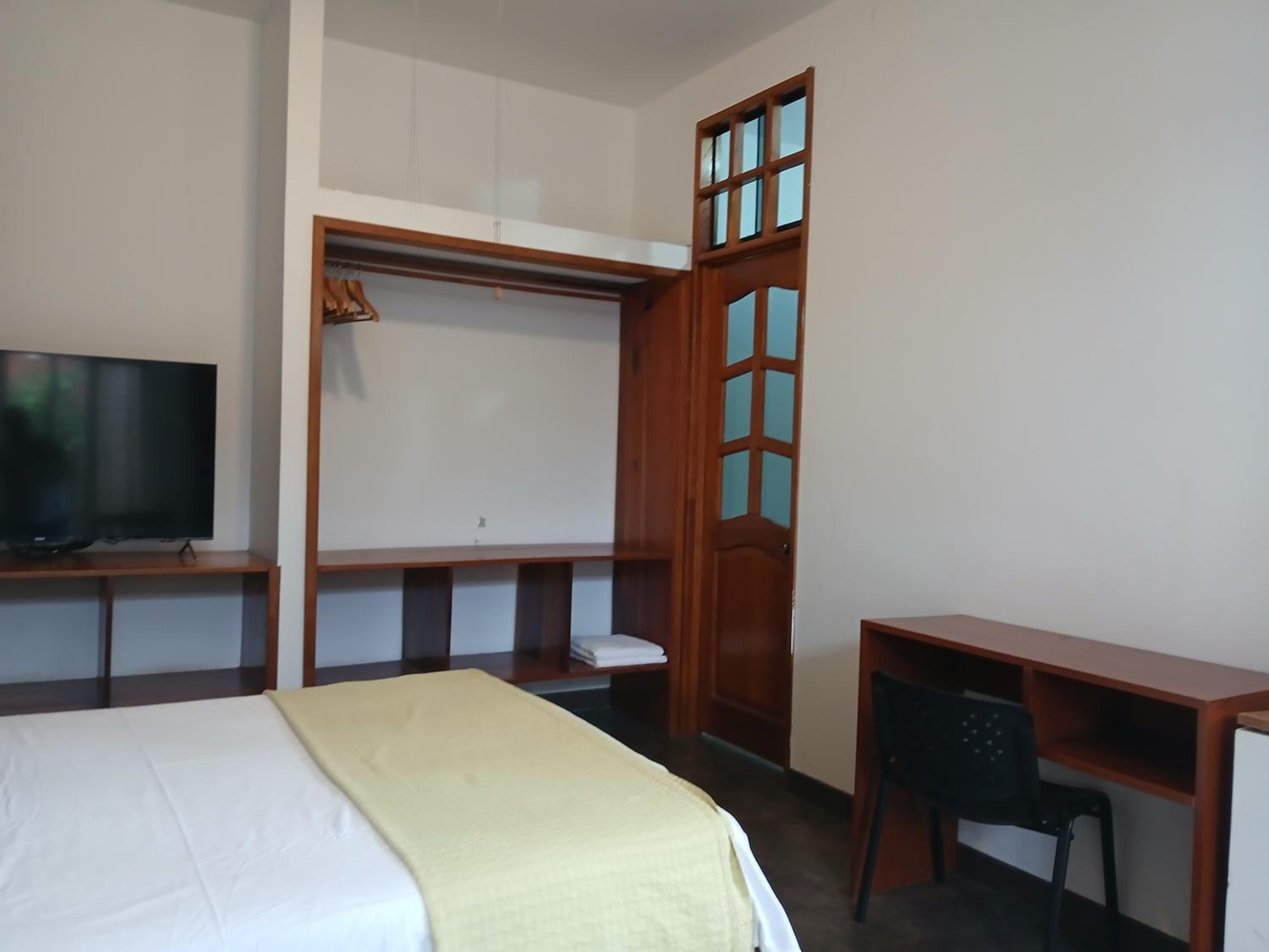 Alojamiento Familiar Custodia view 3