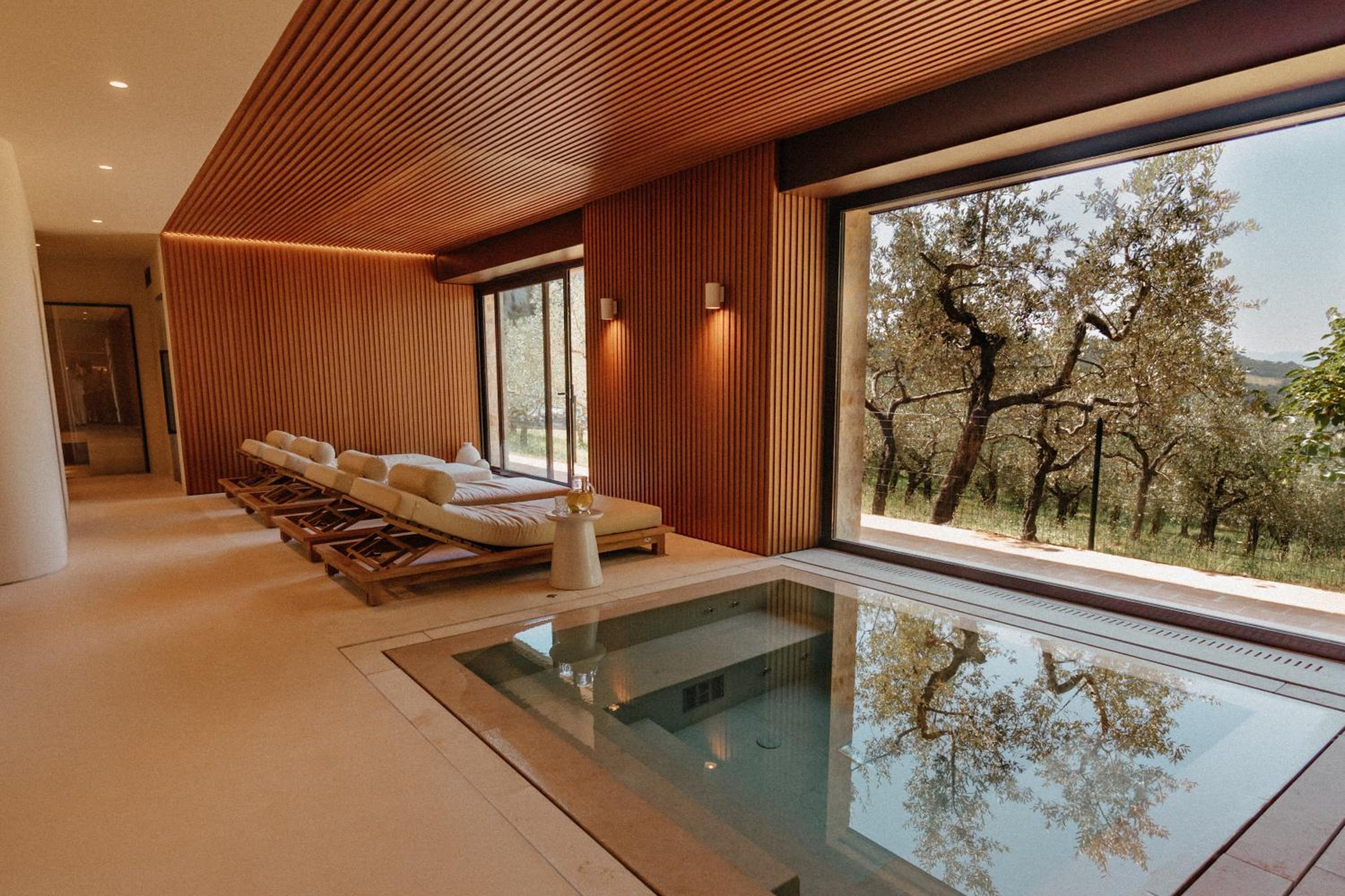 Aethos Hotel Saragano