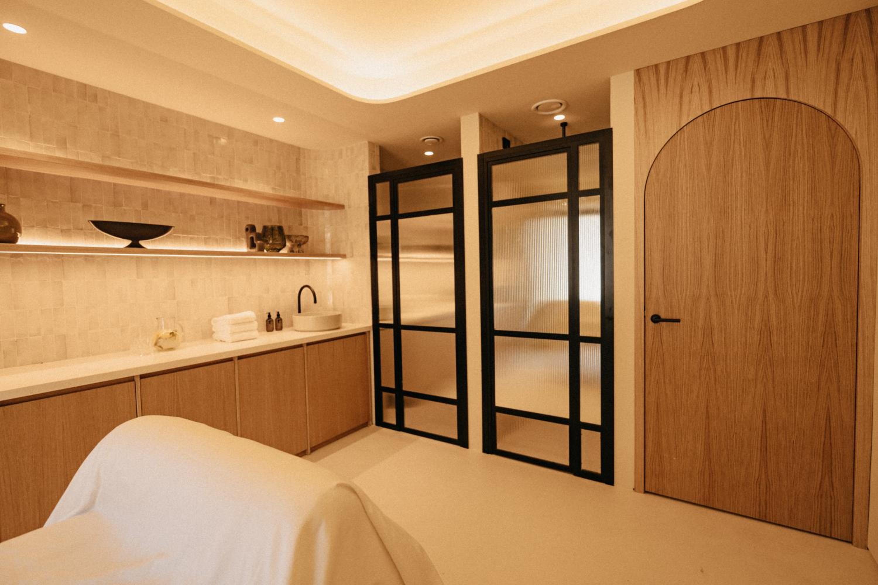 Aethos Hotel Saragano