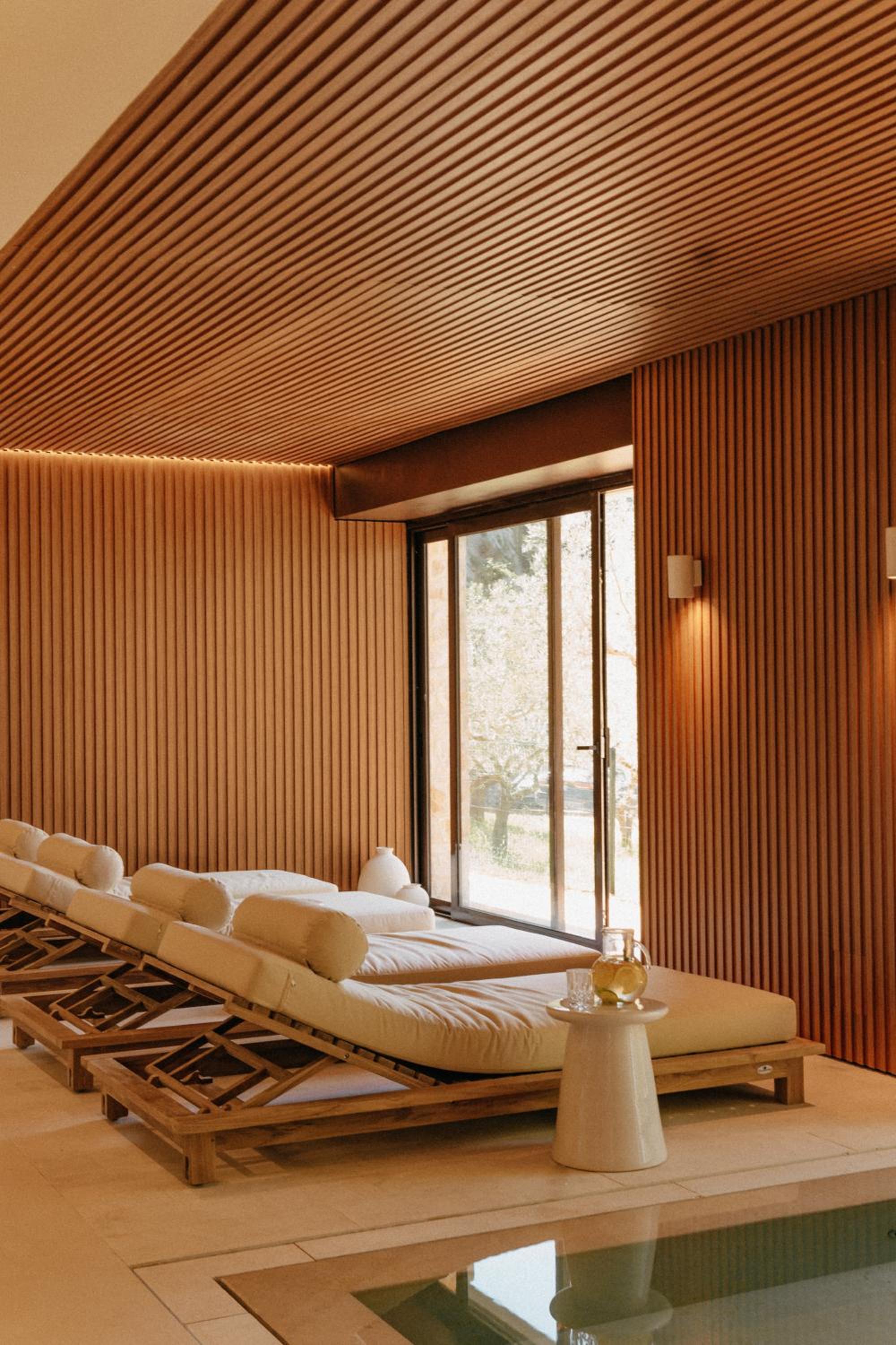 Aethos Hotel Saragano