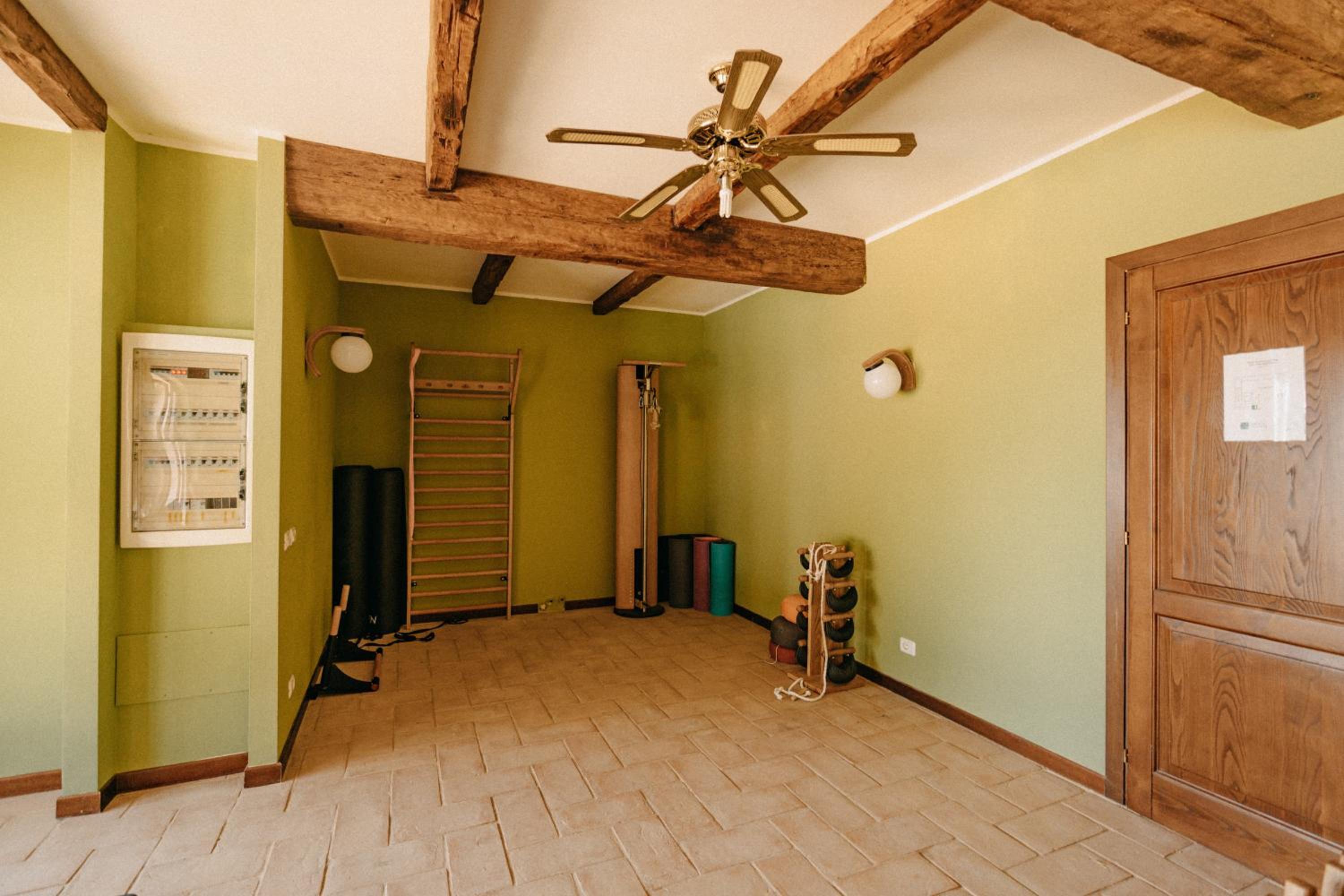 Aethos Hotel Saragano