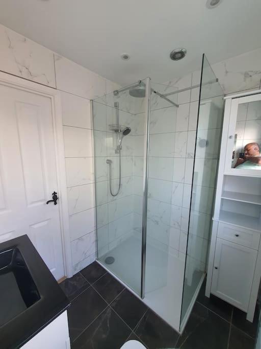 Gorgeous 4 Bed Detached House view 4