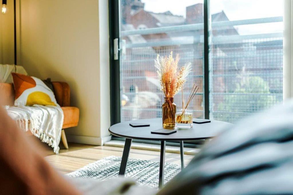 Modern 2BR near Manchester city centre - Free parking garage