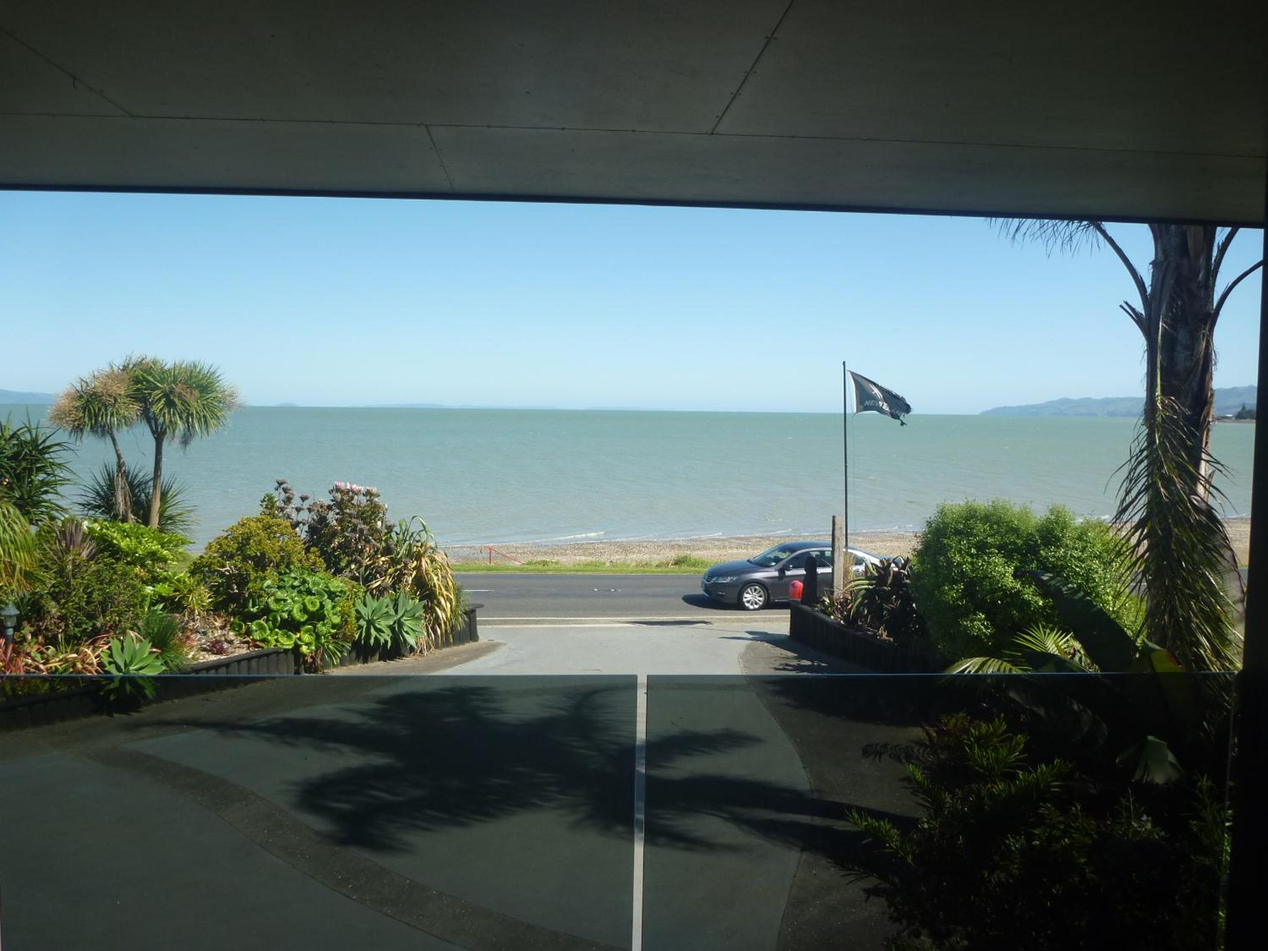 Pohutukawa Coast BnB