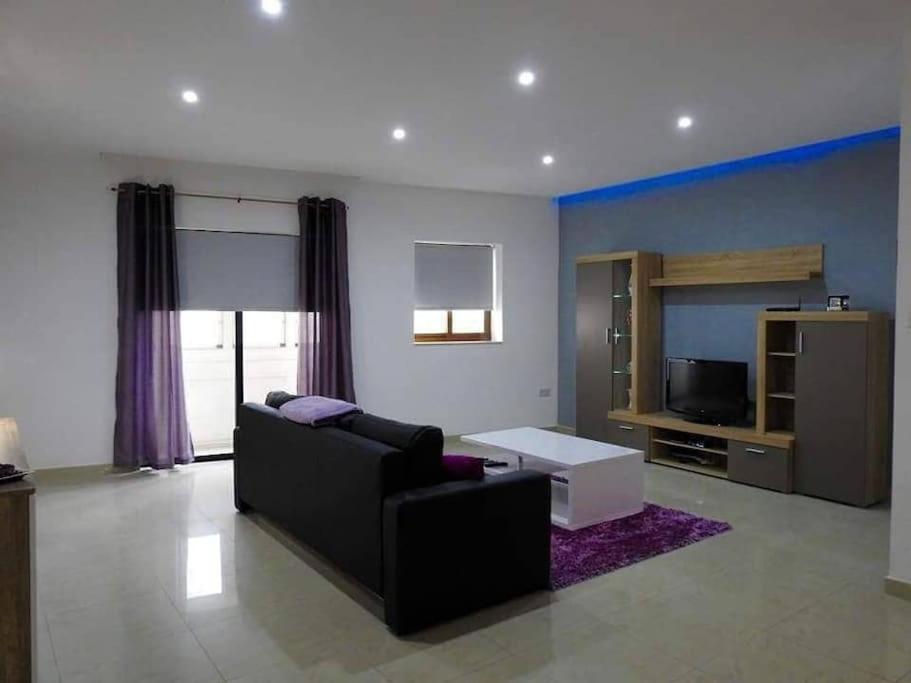 6plus Whole Modern Luxury Apartment Central Located photo 2