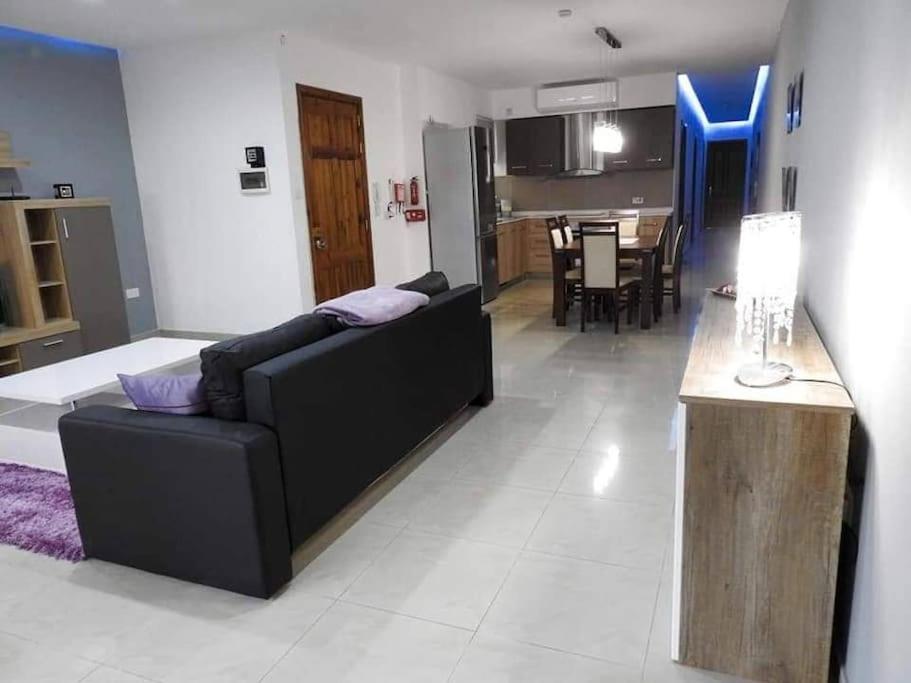 6plus Whole Modern Luxury Apartment Central Located photo 3