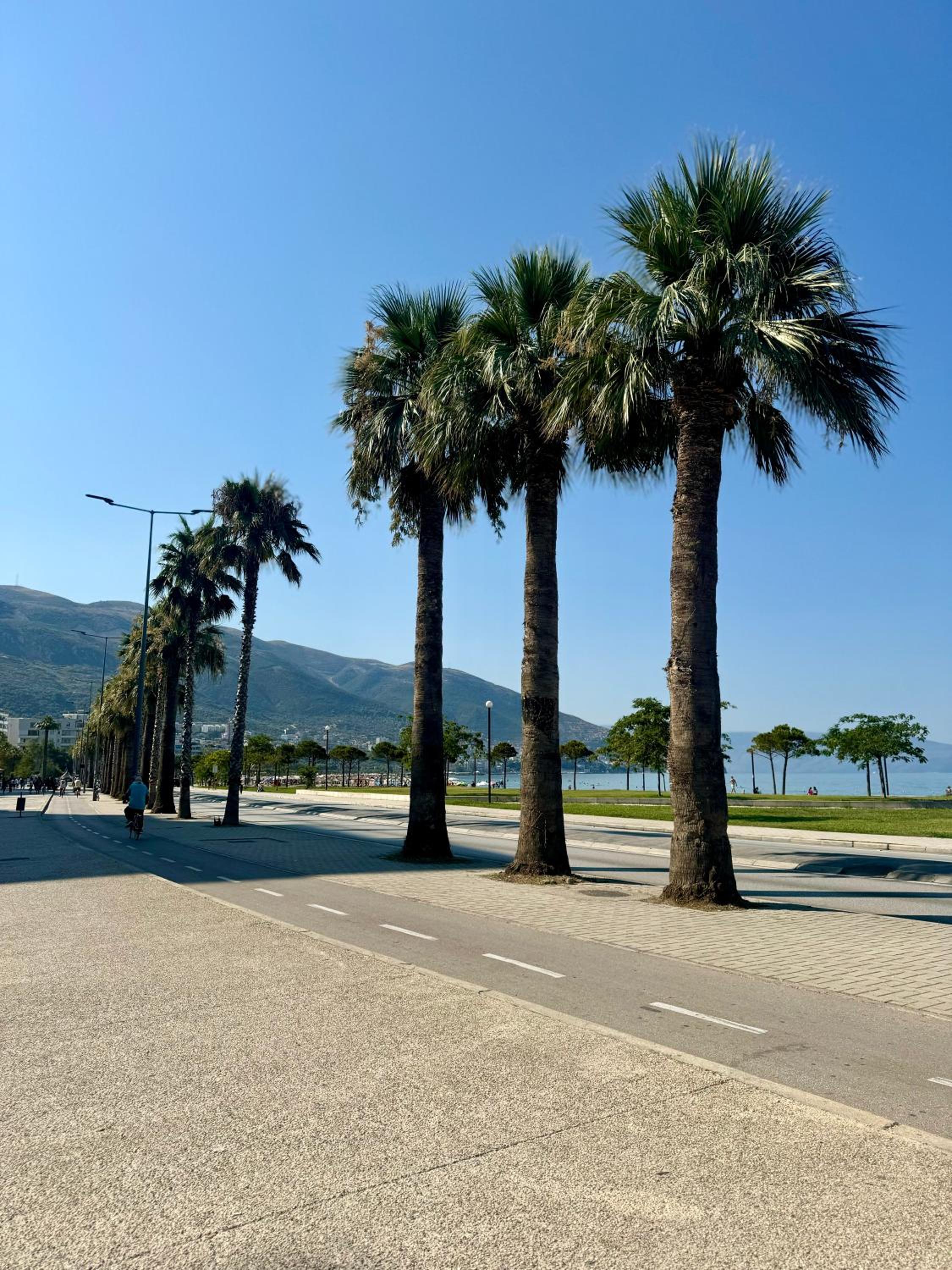 Four Seasons Beach Apartment Vlora
