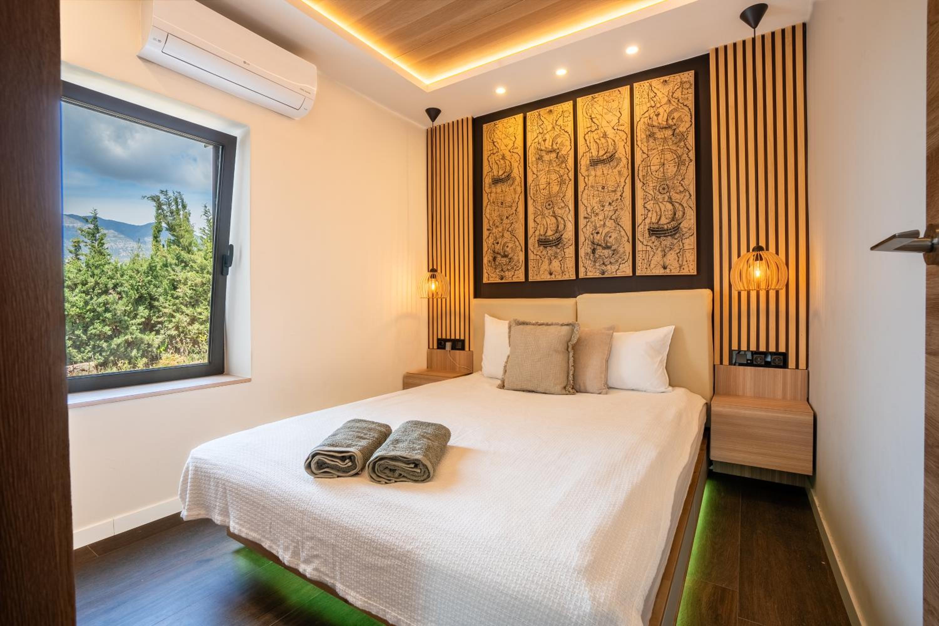 Villa Amistad in Fuengirola with private pool and sea views