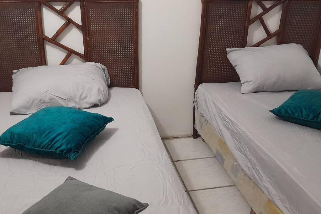 Apartament La Marina 1 view 3