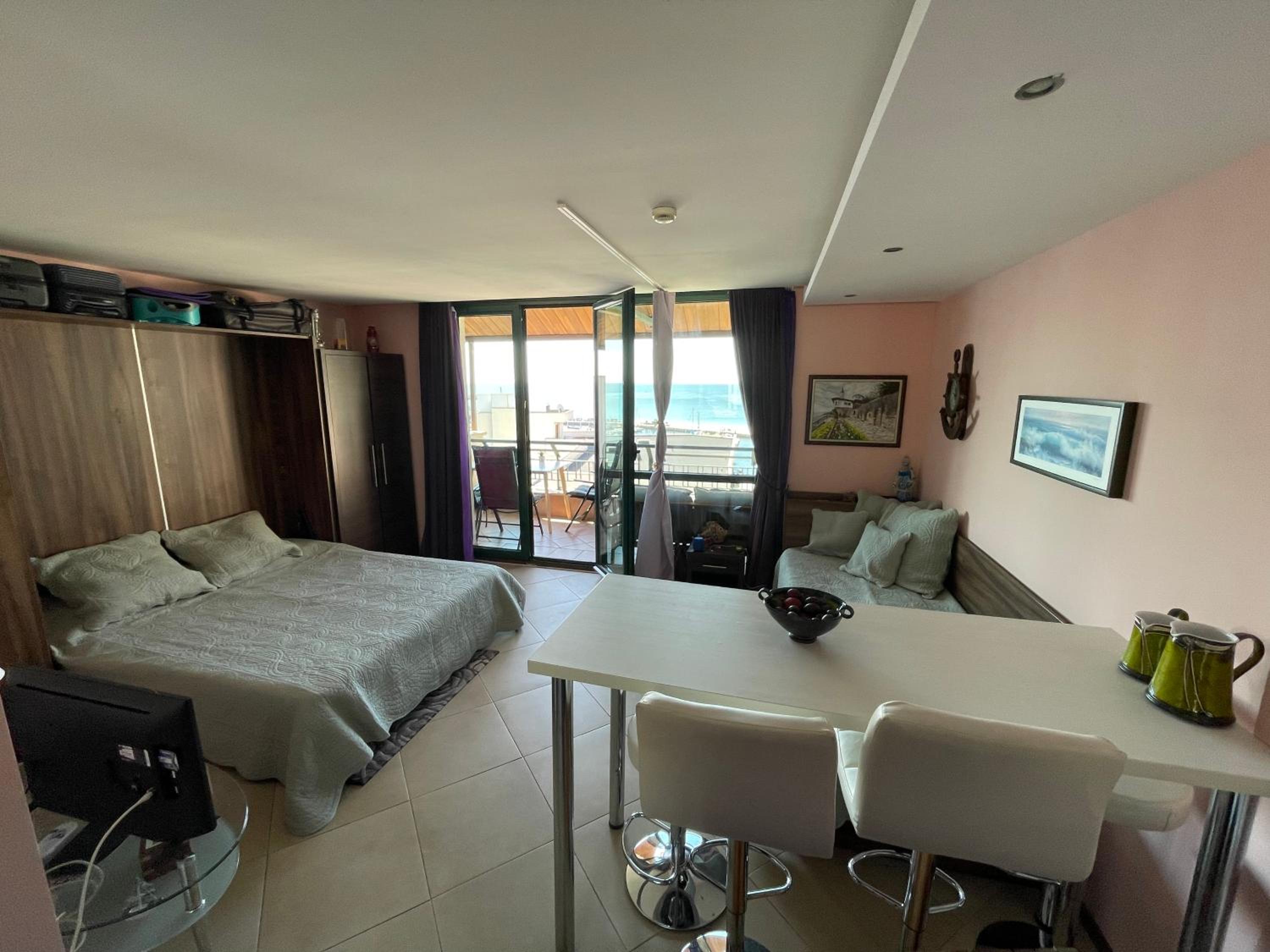 Cozy studio in Balchik