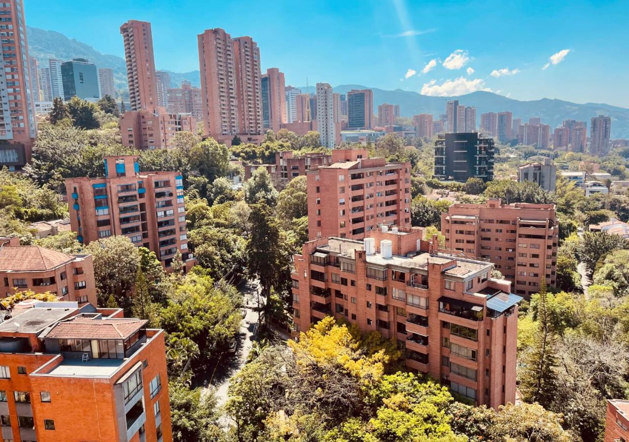 Grandioso apartaestudio muy cerca a Provenza 201