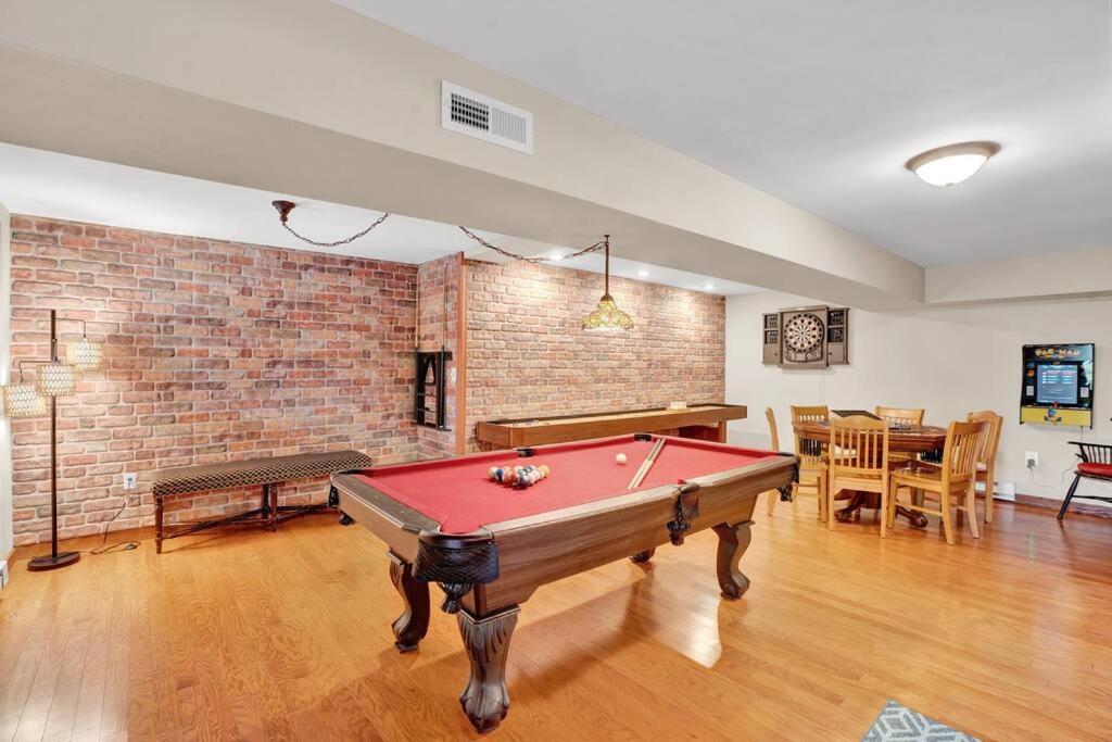 mountain cabin in Lake harmony - walk or drive to BB SKI and Lake, JACK FROST Ski mts with POOL, BEACH, LINENS, TOWELS, HOTTUB, GAMES, GRILL view 3