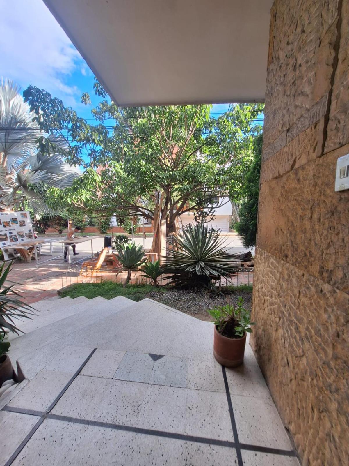 Casa Babylon