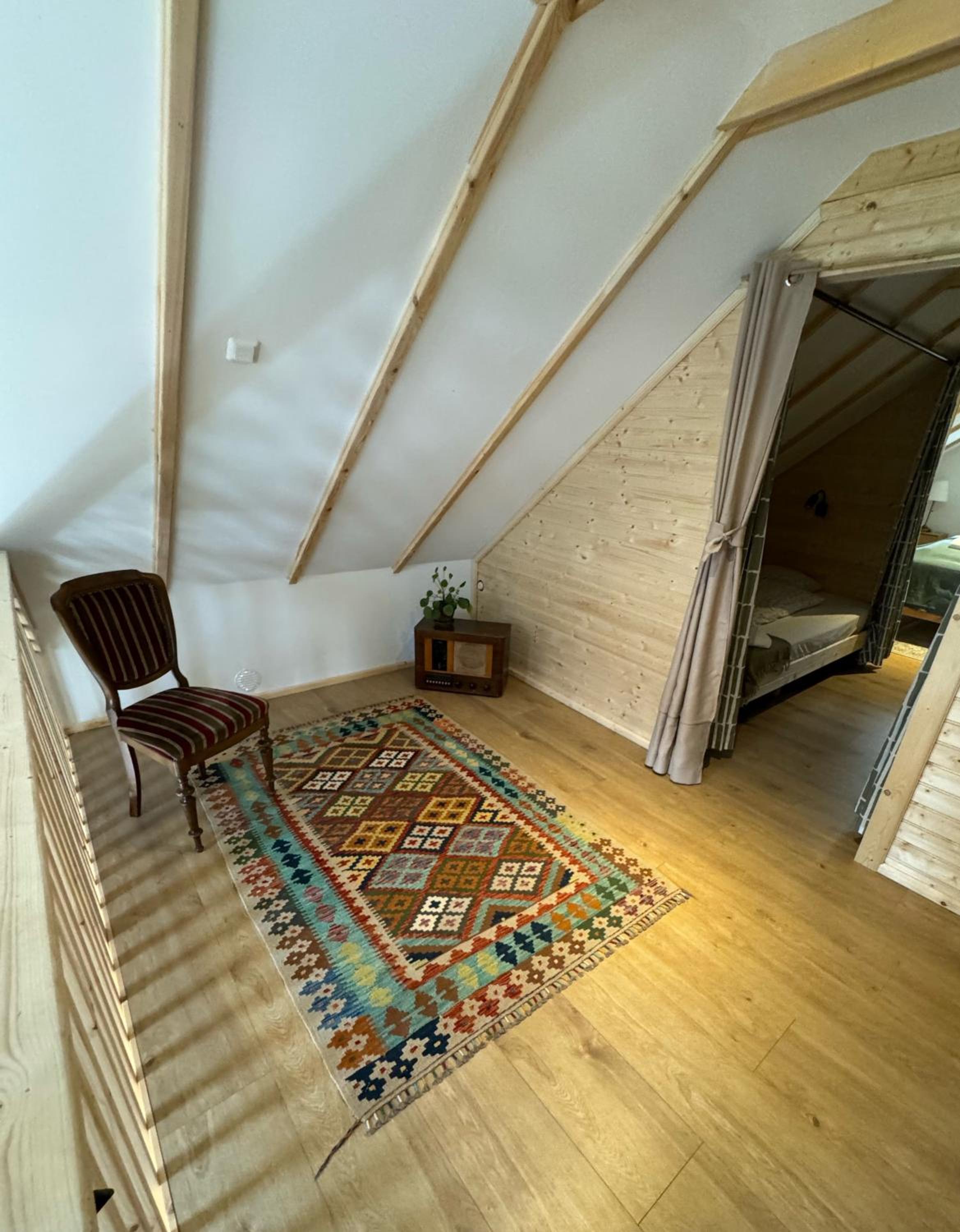 Curry House Apartment